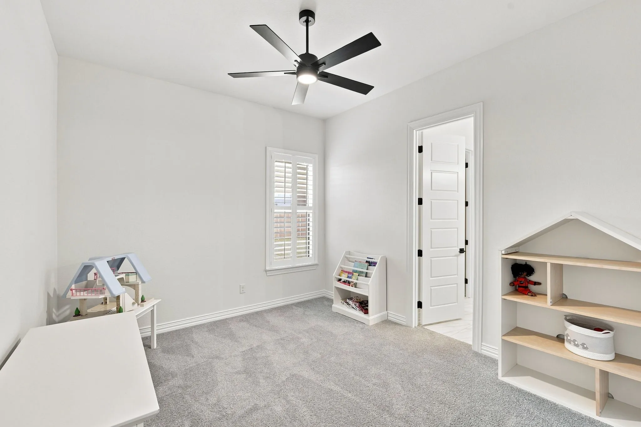 Single Family Residence For Sale in Ellis County , 4231 Spring Garden Road, Midlothian, Texas 76065, 4 Bedroom, 3 Bathroom, 3 Garage spaces, 3,199 Sqft, built in 2024, mls#21343631, Real Estate Agent in Midlothian, Homes For Sale in Ellis county, Homes For Sale in Midlothian, Realtor in Midlothian Texas, Real Estate Brokerage Independent Realty Texas, Luminita Cordes Realtor