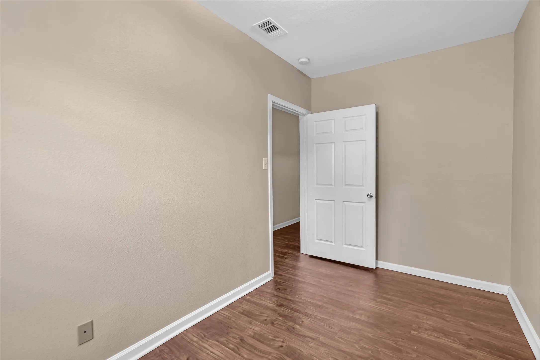 Business For Rent in Tarrant County , 351 Pennsylvania Avenue, Fort Worth, Texas 76104, 0, 0, Garage spaces, 0 Sqft, built in 1918, mls#21344237, Real Estate Agent in Fort Worth, Homes For Rent in Tarrant county, Homes For Rent in Fort Worth, Realtor in Fort Worth Texas, Real Estate Brokerage Independent Realty Texas, Luminita Cordes Realtor