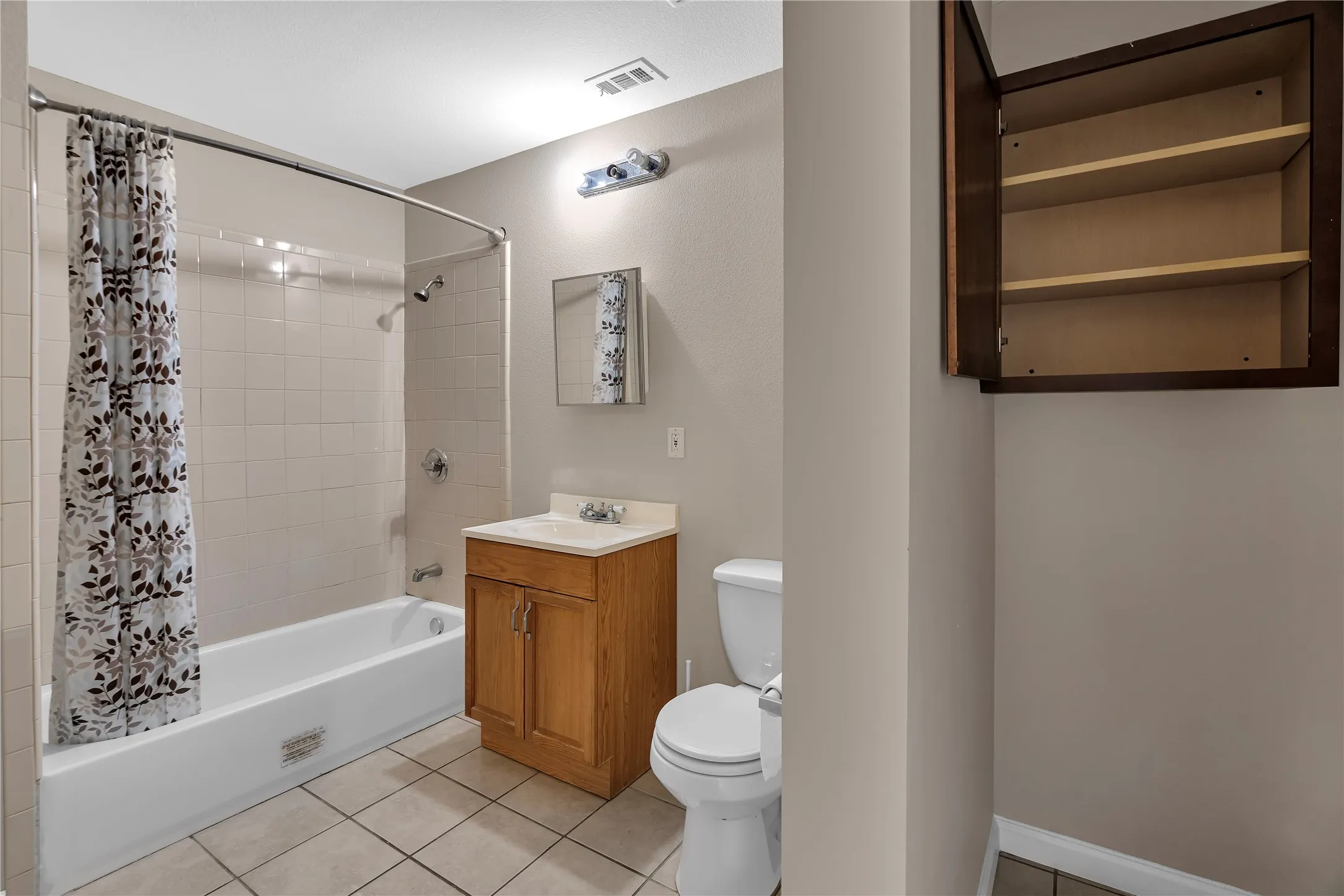 Business For Rent in Tarrant County , 351 Pennsylvania Avenue, Fort Worth, Texas 76104, 0, 0, Garage spaces, 0 Sqft, built in 1918, mls#21344237, Real Estate Agent in Fort Worth, Homes For Rent in Tarrant county, Homes For Rent in Fort Worth, Realtor in Fort Worth Texas, Real Estate Brokerage Independent Realty Texas, Luminita Cordes Realtor