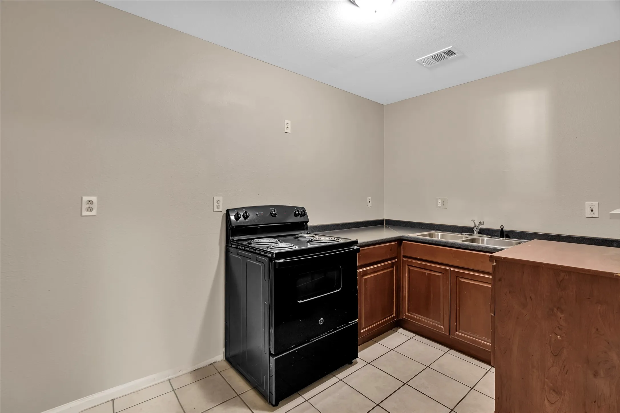 Business For Rent in Tarrant County , 351 Pennsylvania Avenue, Fort Worth, Texas 76104, 0, 0, Garage spaces, 0 Sqft, built in 1918, mls#21344237, Real Estate Agent in Fort Worth, Homes For Rent in Tarrant county, Homes For Rent in Fort Worth, Realtor in Fort Worth Texas, Real Estate Brokerage Independent Realty Texas, Luminita Cordes Realtor