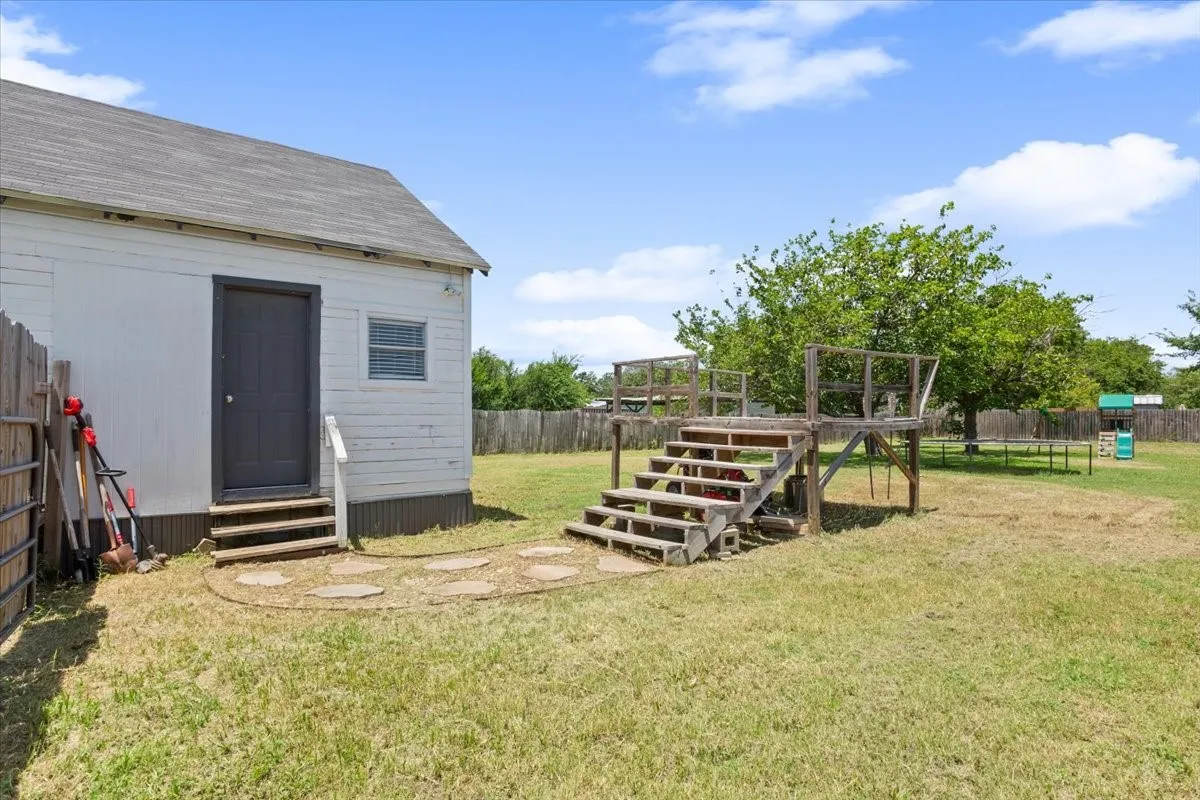 Single Family Residence For Sale in Mc Lennan County , 102 Brookshire, Riesel, Texas 76682, 2 Bedrooms, 1 Bathroom, Garage spaces, 1,096 Sqft, built in 1935, Price $154,500, mls#21344345, Real Estate Agent in Riesel, Homes For Sale in Mc Lennan county, Homes For Sale in Riesel, Realtor in Riesel Texas, Real Estate Brokerage Independent Realty Texas, Luminita Cordes Realtor