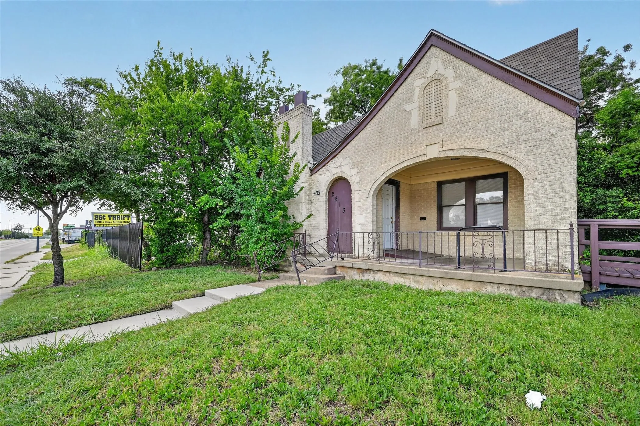 Business For Sale in Tarrant County , 2813 E Rosedale Street, Fort Worth, Texas 76105, 0, 0, Garage spaces, 0 Sqft, built in 1934, mls#21340468, Real Estate Agent in Fort Worth, Homes For Sale in Tarrant county, Homes For Sale in Fort Worth, Realtor in Fort Worth Texas, Real Estate Brokerage Independent Realty Texas, Luminita Cordes Realtor