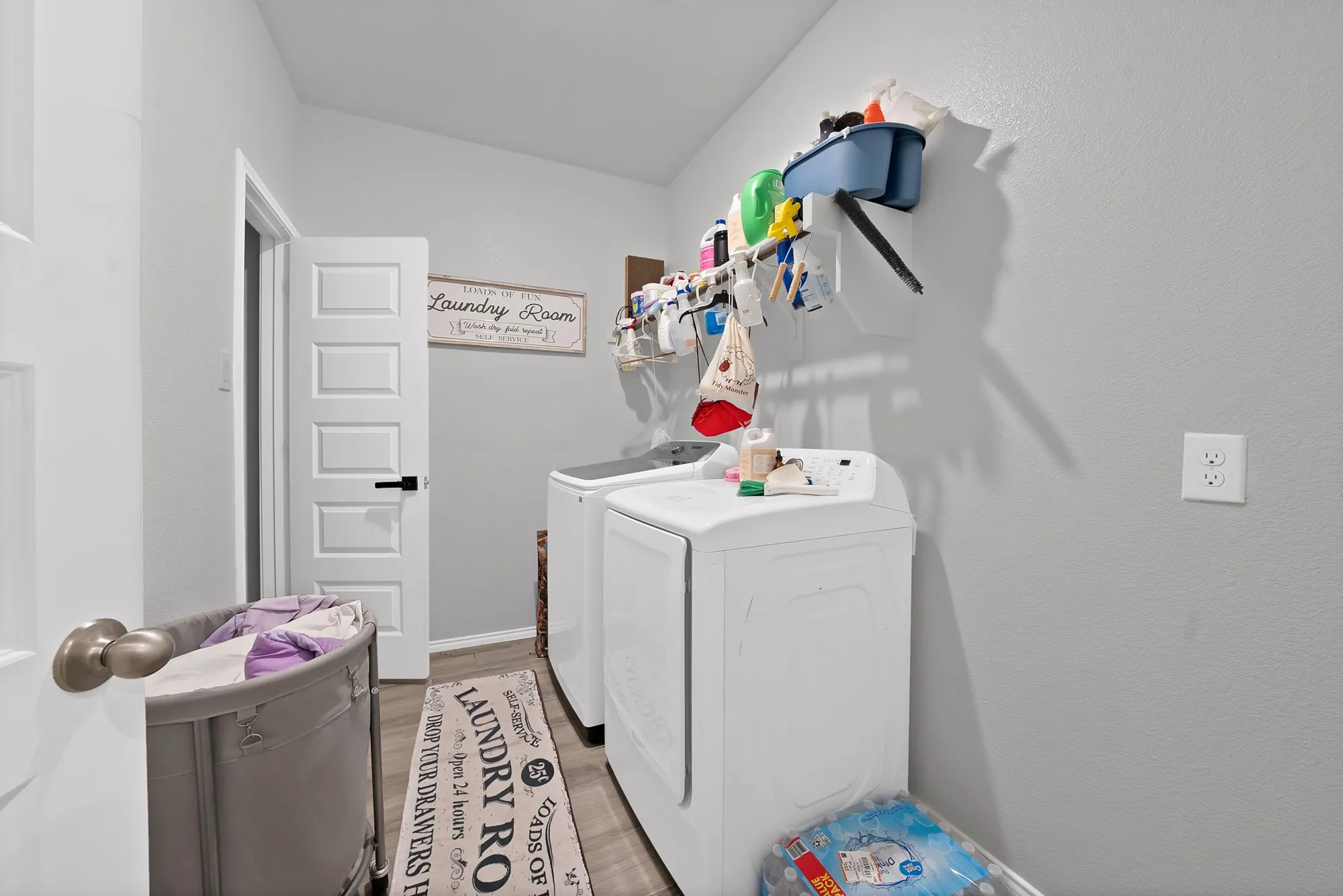 Single Family Residence For Sale in Tarrant County , 1705 Sculptor Court, Haslet, Texas 76052, 5 Bedroom, 4 Bathroom, 3 Garage spaces, 3,650 Sqft, built in 2022, mls#21342273, Real Estate Agent in Haslet, Homes For Sale in Tarrant county, Homes For Sale in Haslet, Realtor in Haslet Texas, Real Estate Brokerage Independent Realty Texas, Luminita Cordes Realtor