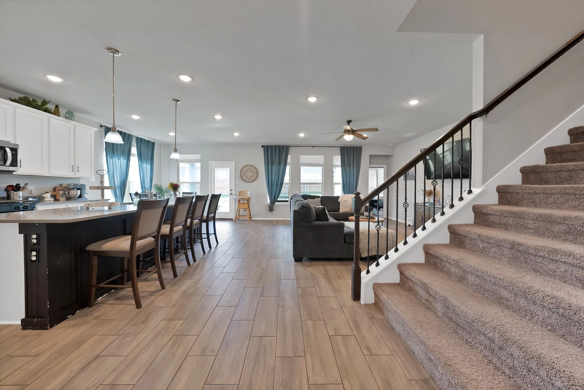 Single Family Residence For Sale in Tarrant County , 1705 Sculptor Court, Haslet, Texas 76052, 5 Bedroom, 4 Bathroom, 3 Garage spaces, 3,650 Sqft, built in 2022, mls#21342273, Real Estate Agent in Haslet, Homes For Sale in Tarrant county, Homes For Sale in Haslet, Realtor in Haslet Texas, Real Estate Brokerage Independent Realty Texas, Luminita Cordes Realtor