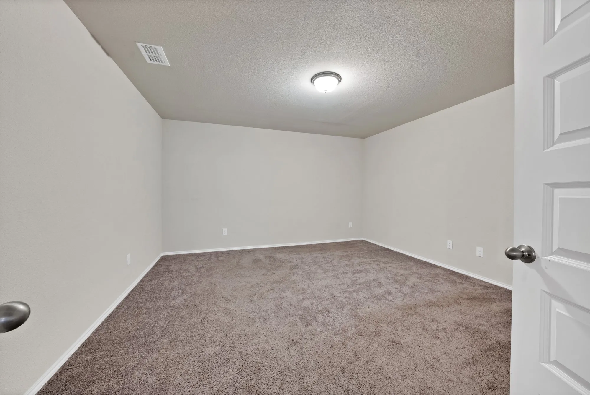 Single Family Residence For Sale in Tarrant County , 1705 Sculptor Court, Haslet, Texas 76052, 5 Bedroom, 4 Bathroom, 3 Garage spaces, 3,650 Sqft, built in 2022, mls#21342273, Real Estate Agent in Haslet, Homes For Sale in Tarrant county, Homes For Sale in Haslet, Realtor in Haslet Texas, Real Estate Brokerage Independent Realty Texas, Luminita Cordes Realtor