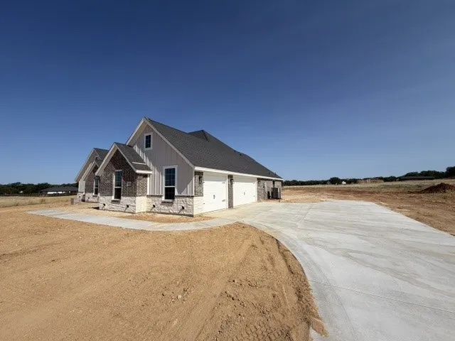 Single Family Residence For Sale in Parker County , 1031 Colt Road, Springtown, Texas 76082, 3 Bedroom, 2 Bathroom, 3 Garage spaces, 2,100 Sqft, built in 2026, mls#21344363, Real Estate Agent in Springtown, Homes For Sale in Parker county, Homes For Sale in Springtown, Realtor in Springtown Texas, Real Estate Brokerage Independent Realty Texas, Luminita Cordes Realtor