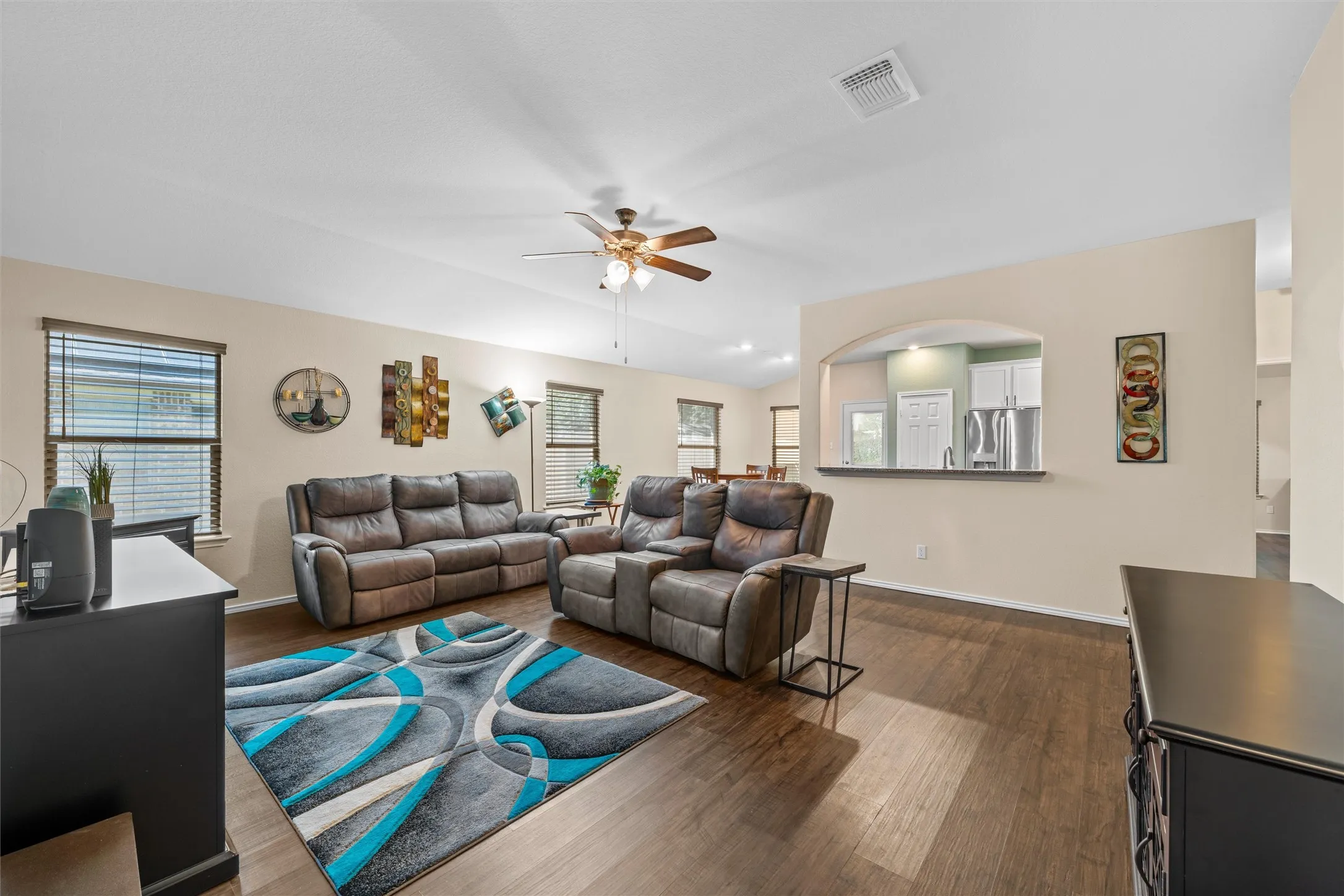 Single Family Residence For Sale in Bell County , 8610 Foggy Draw Court, Temple, Texas 76502, 3 Bedroom, 2 Bathroom, 2 Garage spaces, 1,963 Sqft, built in 2020, mls#21344162, Real Estate Agent in Temple, Homes For Sale in Bell county, Homes For Sale in Temple, Realtor in Temple Texas, Real Estate Brokerage Independent Realty Texas, Luminita Cordes Realtor