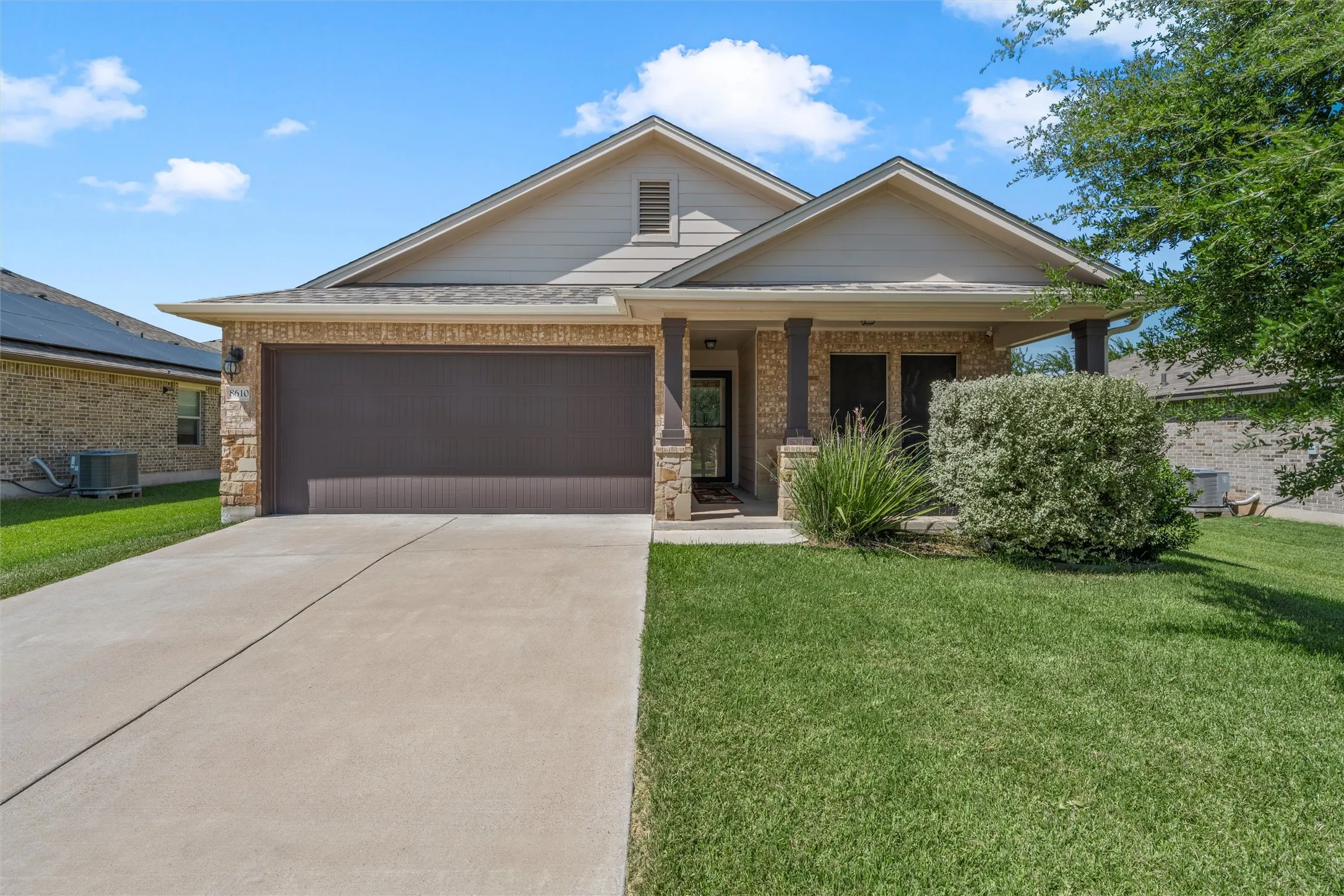 Single Family Residence For Sale in Bell County , 8610 Foggy Draw Court, Temple, Texas 76502, 3 Bedroom, 2 Bathroom, 2 Garage spaces, 1,963 Sqft, built in 2020, mls#21344162, Real Estate Agent in Temple, Homes For Sale in Bell county, Homes For Sale in Temple, Realtor in Temple Texas, Real Estate Brokerage Independent Realty Texas, Luminita Cordes Realtor
