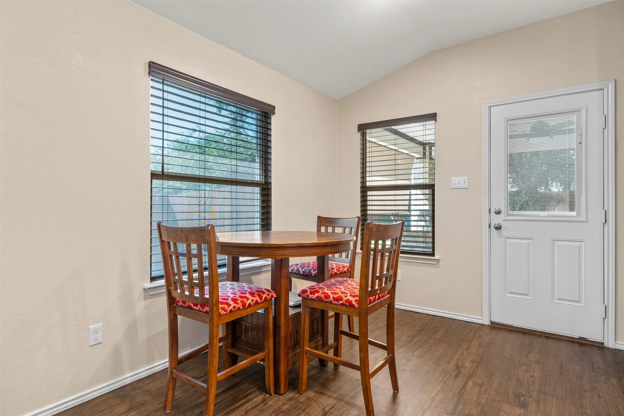 Single Family Residence For Sale in Bell County , 8610 Foggy Draw Court, Temple, Texas 76502, 3 Bedroom, 2 Bathroom, 2 Garage spaces, 1,963 Sqft, built in 2020, mls#21344162, Real Estate Agent in Temple, Homes For Sale in Bell county, Homes For Sale in Temple, Realtor in Temple Texas, Real Estate Brokerage Independent Realty Texas, Luminita Cordes Realtor