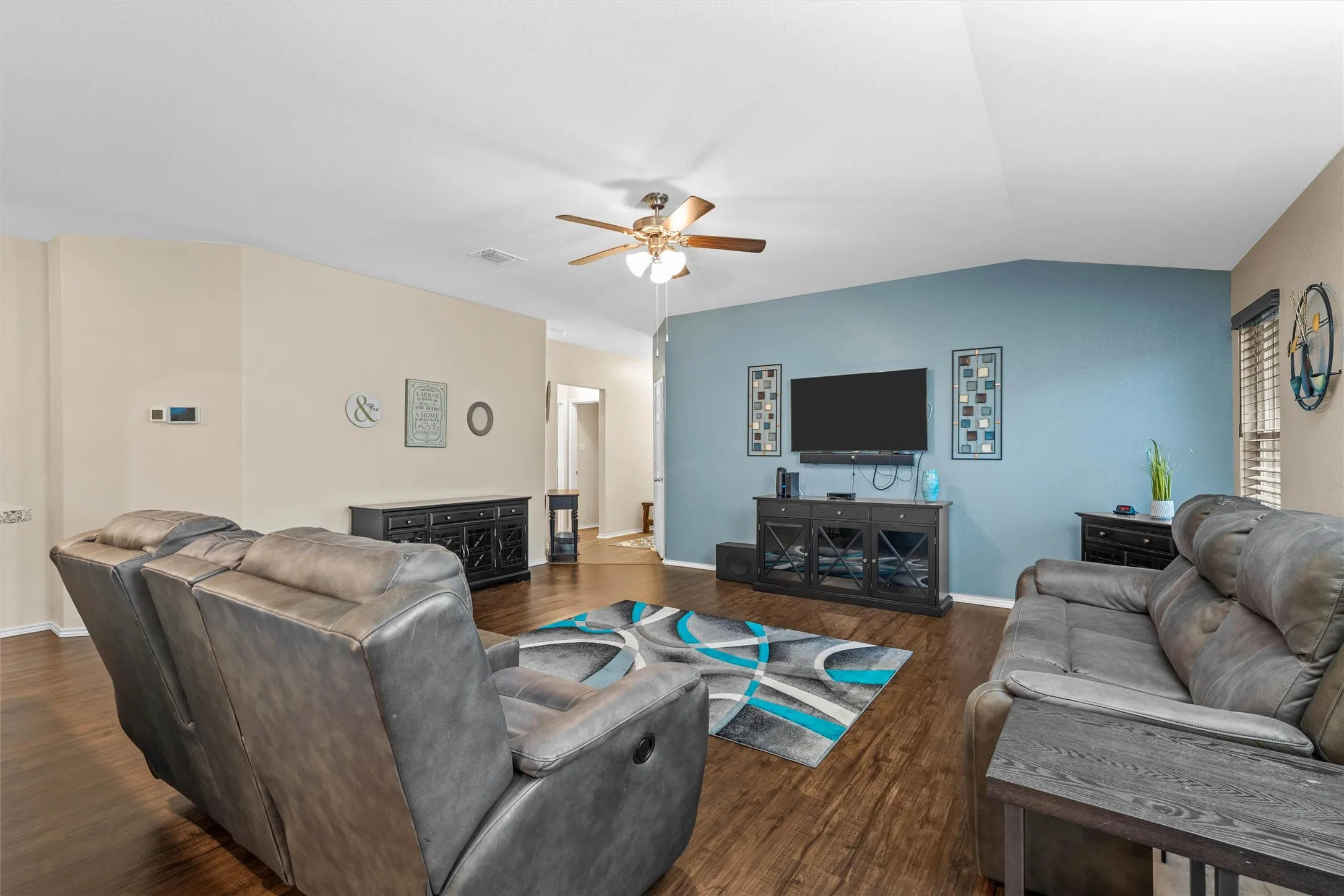 Single Family Residence For Sale in Bell County , 8610 Foggy Draw Court, Temple, Texas 76502, 3 Bedroom, 2 Bathroom, 2 Garage spaces, 1,963 Sqft, built in 2020, mls#21344162, Real Estate Agent in Temple, Homes For Sale in Bell county, Homes For Sale in Temple, Realtor in Temple Texas, Real Estate Brokerage Independent Realty Texas, Luminita Cordes Realtor