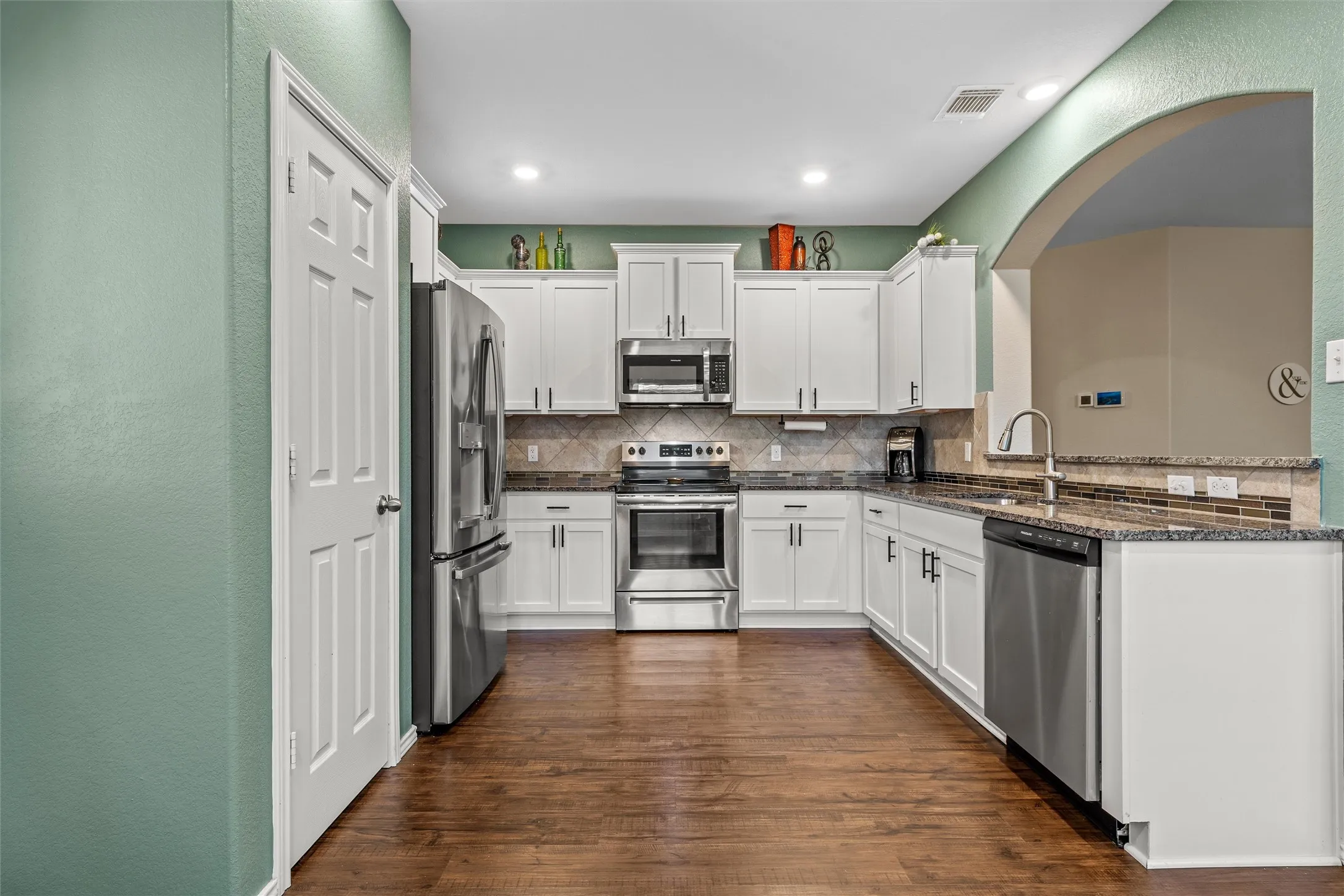 Single Family Residence For Sale in Bell County , 8610 Foggy Draw Court, Temple, Texas 76502, 3 Bedroom, 2 Bathroom, 2 Garage spaces, 1,963 Sqft, built in 2020, mls#21344162, Real Estate Agent in Temple, Homes For Sale in Bell county, Homes For Sale in Temple, Realtor in Temple Texas, Real Estate Brokerage Independent Realty Texas, Luminita Cordes Realtor