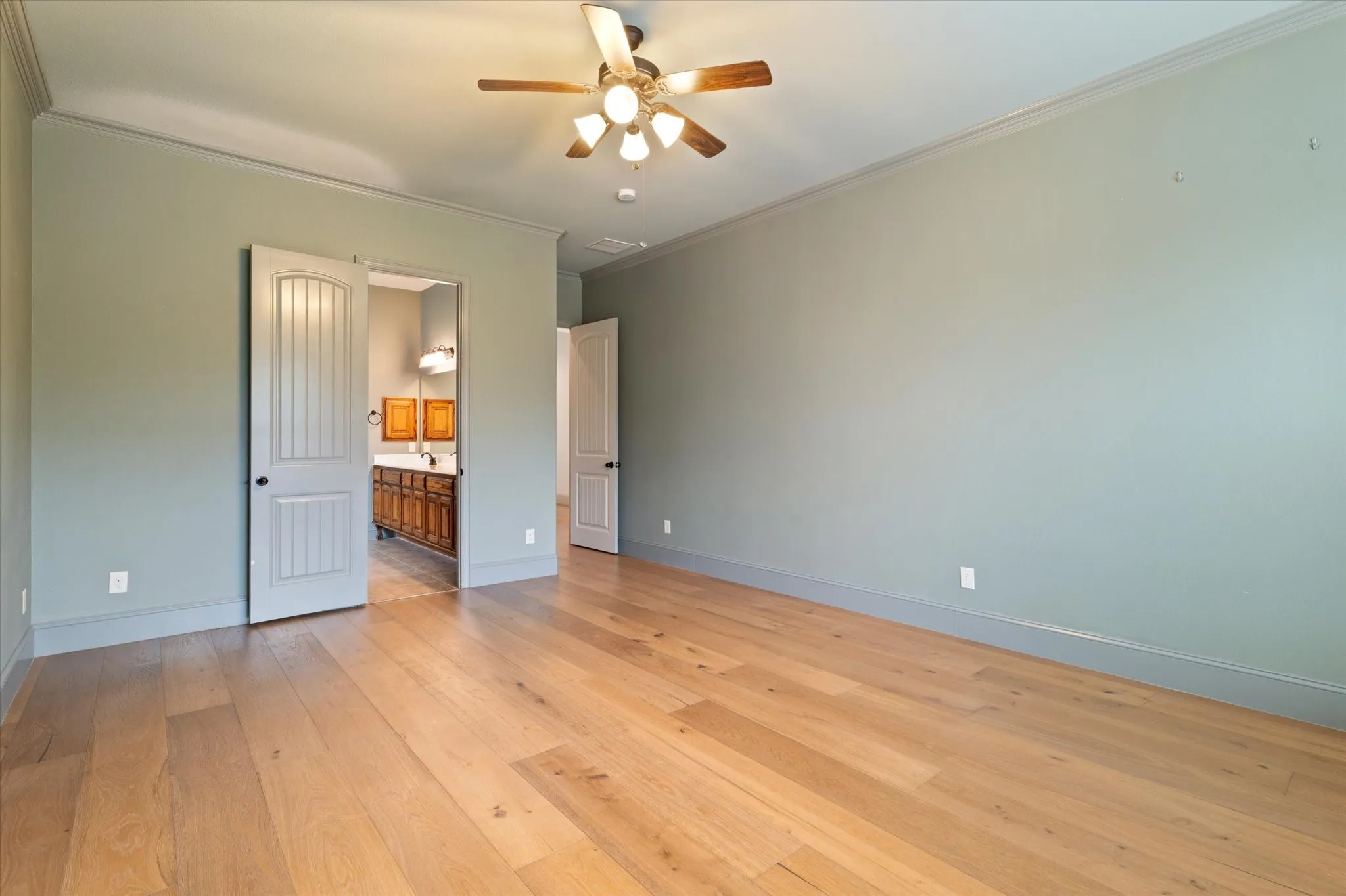 Single Family Residence For Rent in Kaufman County , 1040 Edgefield Lane, Forney, Texas 75126, 4 Bedroom, 4 Bathroom, 2 Garage spaces, 3,431 Sqft, built in 2012, mls#21344378, Real Estate Agent in Forney, Homes For Rent in Kaufman county, Homes For Rent in Forney, Realtor in Forney Texas, Real Estate Brokerage Independent Realty Texas, Luminita Cordes Realtor