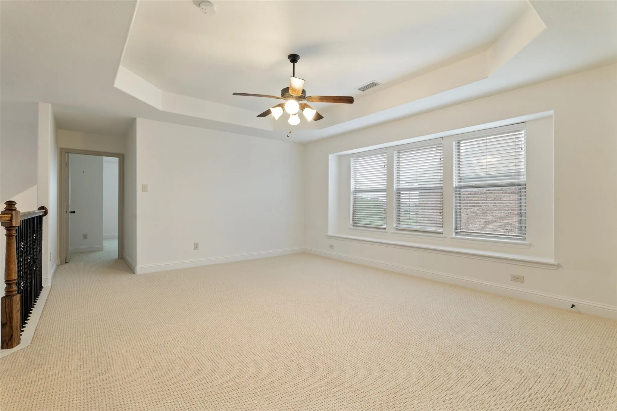 Single Family Residence For Rent in Kaufman County , 1040 Edgefield Lane, Forney, Texas 75126, 4 Bedroom, 4 Bathroom, 2 Garage spaces, 3,431 Sqft, built in 2012, mls#21344378, Real Estate Agent in Forney, Homes For Rent in Kaufman county, Homes For Rent in Forney, Realtor in Forney Texas, Real Estate Brokerage Independent Realty Texas, Luminita Cordes Realtor