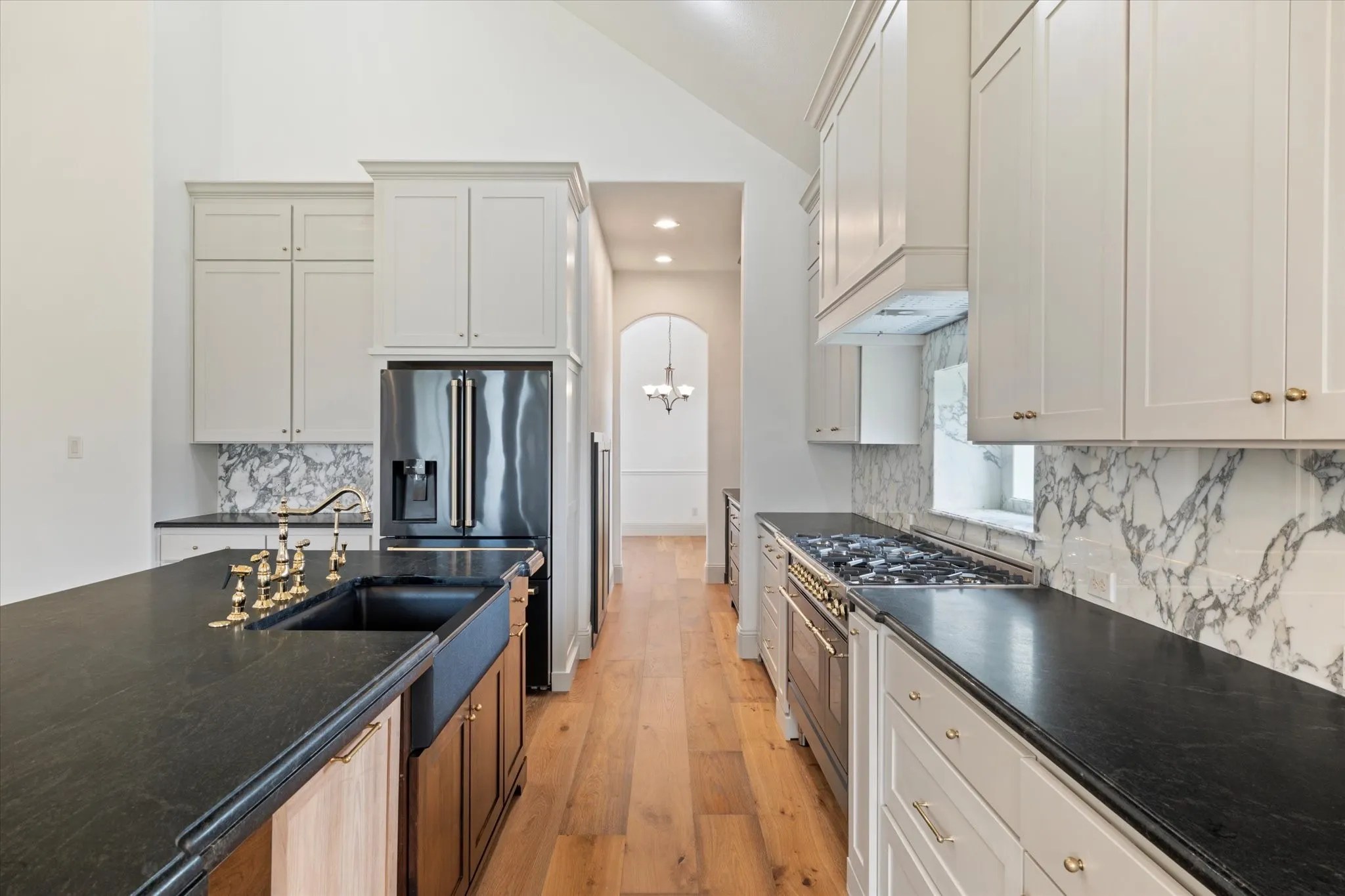 Single Family Residence For Rent in Kaufman County , 1040 Edgefield Lane, Forney, Texas 75126, 4 Bedroom, 4 Bathroom, 2 Garage spaces, 3,431 Sqft, built in 2012, mls#21344378, Real Estate Agent in Forney, Homes For Rent in Kaufman county, Homes For Rent in Forney, Realtor in Forney Texas, Real Estate Brokerage Independent Realty Texas, Luminita Cordes Realtor