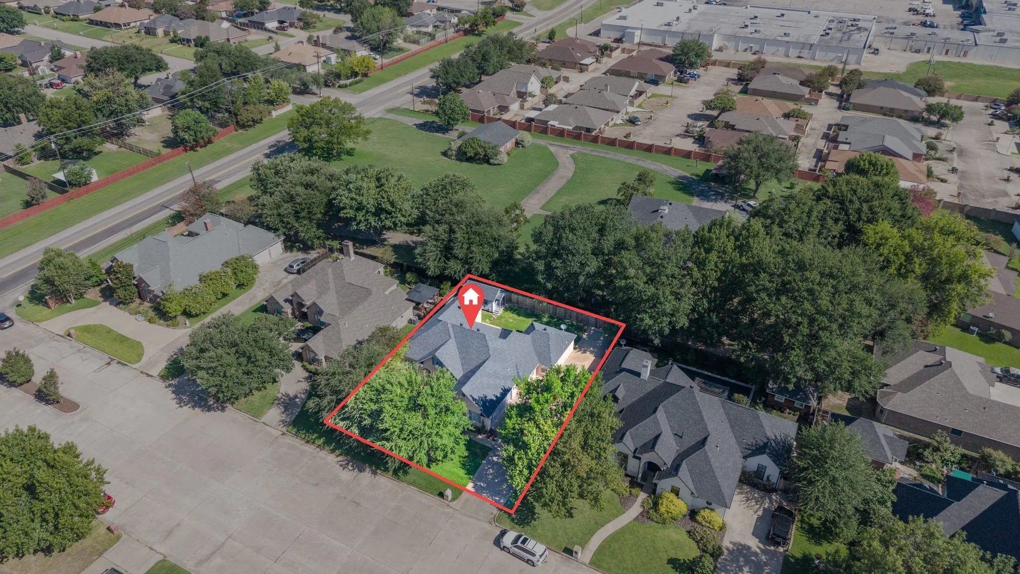 Single Family Residence For Sale in Hopkins County , 305 Kelli Circle, Sulphur Springs, Texas 75482, 3 Bedroom, 3 Bathroom, 2 Garage spaces, 2,257 Sqft, built in 1999, mls#21344386, Real Estate Agent in Sulphur Springs, Homes For Sale in Hopkins county, Homes For Sale in Sulphur Springs, Realtor in Sulphur Springs Texas, Real Estate Brokerage Independent Realty Texas, Luminita Cordes Realtor