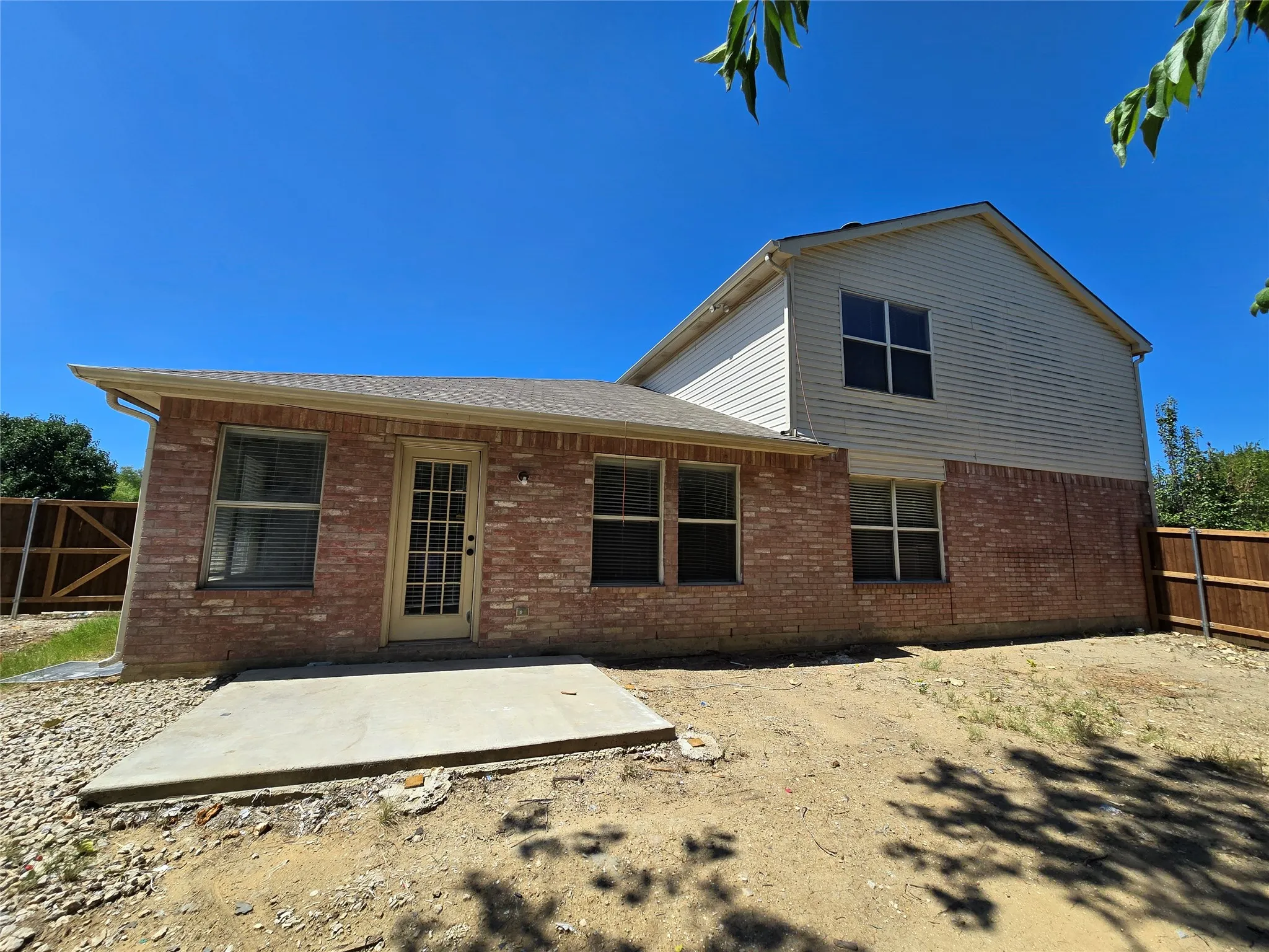 Single Family Residence For Rent in Denton County , 4512 Saddlebrook Drive, Carrollton, Texas 75010, 4 Bedroom, 3 Bathroom, 2 Garage spaces, 2,350 Sqft, built in 2000, mls#21339519, Real Estate Agent in Carrollton, Homes For Rent in Denton county, Homes For Rent in Carrollton, Realtor in Carrollton Texas, Real Estate Brokerage Independent Realty Texas, Luminita Cordes Realtor