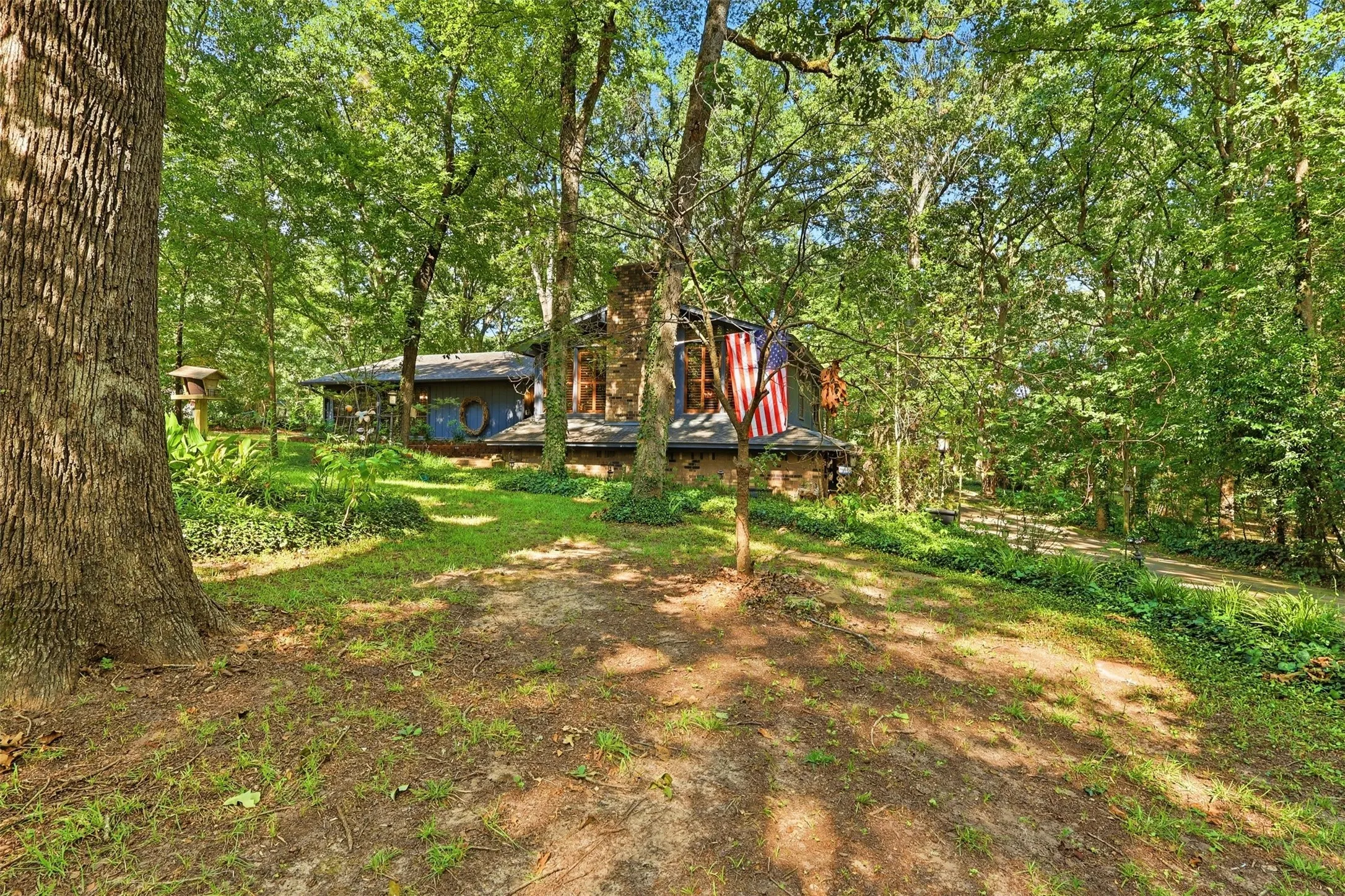 Single Family Residence For Sale in Titus County , 930 CR 4218, Mt Pleasant, Texas 75455, 4 Bedrooms, 2 Bathrooms, 2 Garage spaces, 2,090 Sqft, built in 1978, Price $380,000, mls#21344403, Real Estate Agent in Mt Pleasant, Homes For Sale in Titus county, Homes For Sale in Mt Pleasant, Realtor in Mt Pleasant Texas, Real Estate Brokerage Independent Realty Texas, Luminita Cordes Realtor