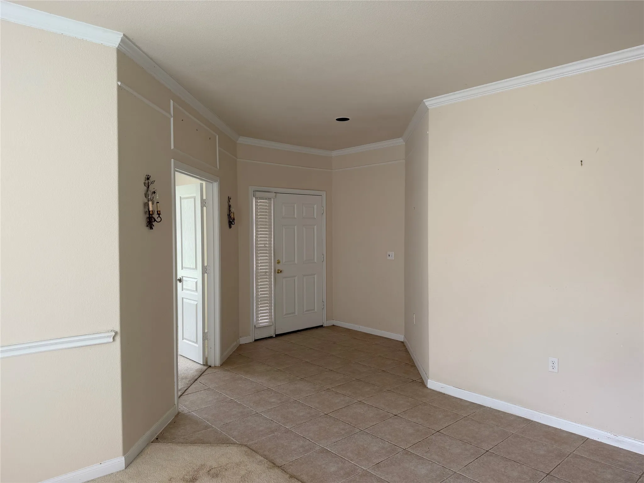 Single Family Residence For Sale in Williamson County , 311 Deer Meadow Circle, Georgetown, Texas 78633, 3 Bedroom, 2 Bathroom, 2 Garage spaces, 2,072 Sqft, built in 2005, Price $275,000, mls#21343178, Real Estate Agent in Georgetown, Homes For Sale in Williamson county, Homes For Sale in Georgetown, Realtor in Georgetown Texas, Real Estate Brokerage Independent Realty Texas, Luminita Cordes Realtor