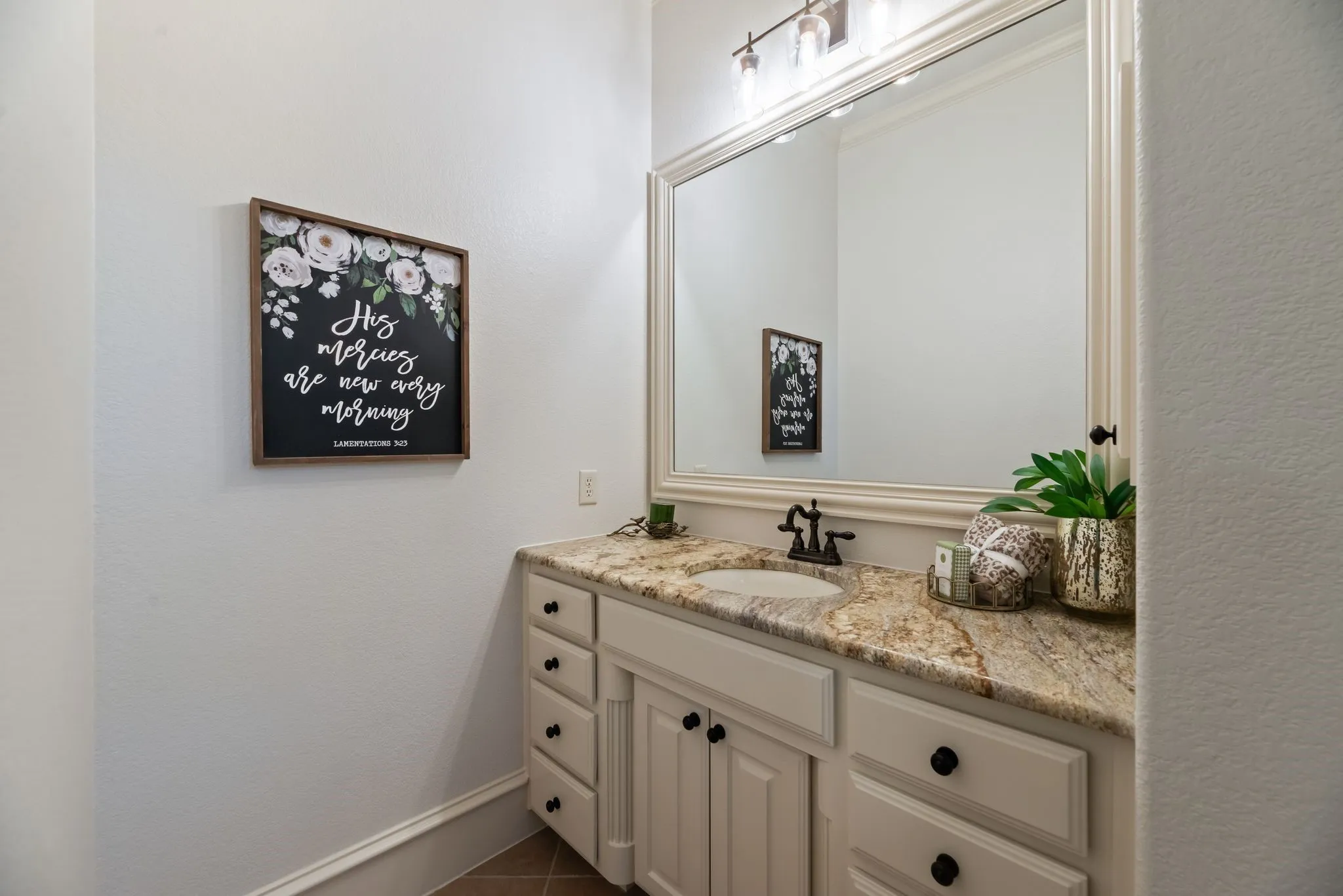 Single Family Residence For Sale in Denton County , 737 Manor Drive, Argyle, Texas 76226, 6 Bedroom, 6 Bathroom, 4 Garage spaces, 5,811 Sqft, built in 2008, mls#21342430, Real Estate Agent in Argyle, Homes For Sale in Denton county, Homes For Sale in Argyle, Realtor in Argyle Texas, Real Estate Brokerage Independent Realty Texas, Luminita Cordes Realtor