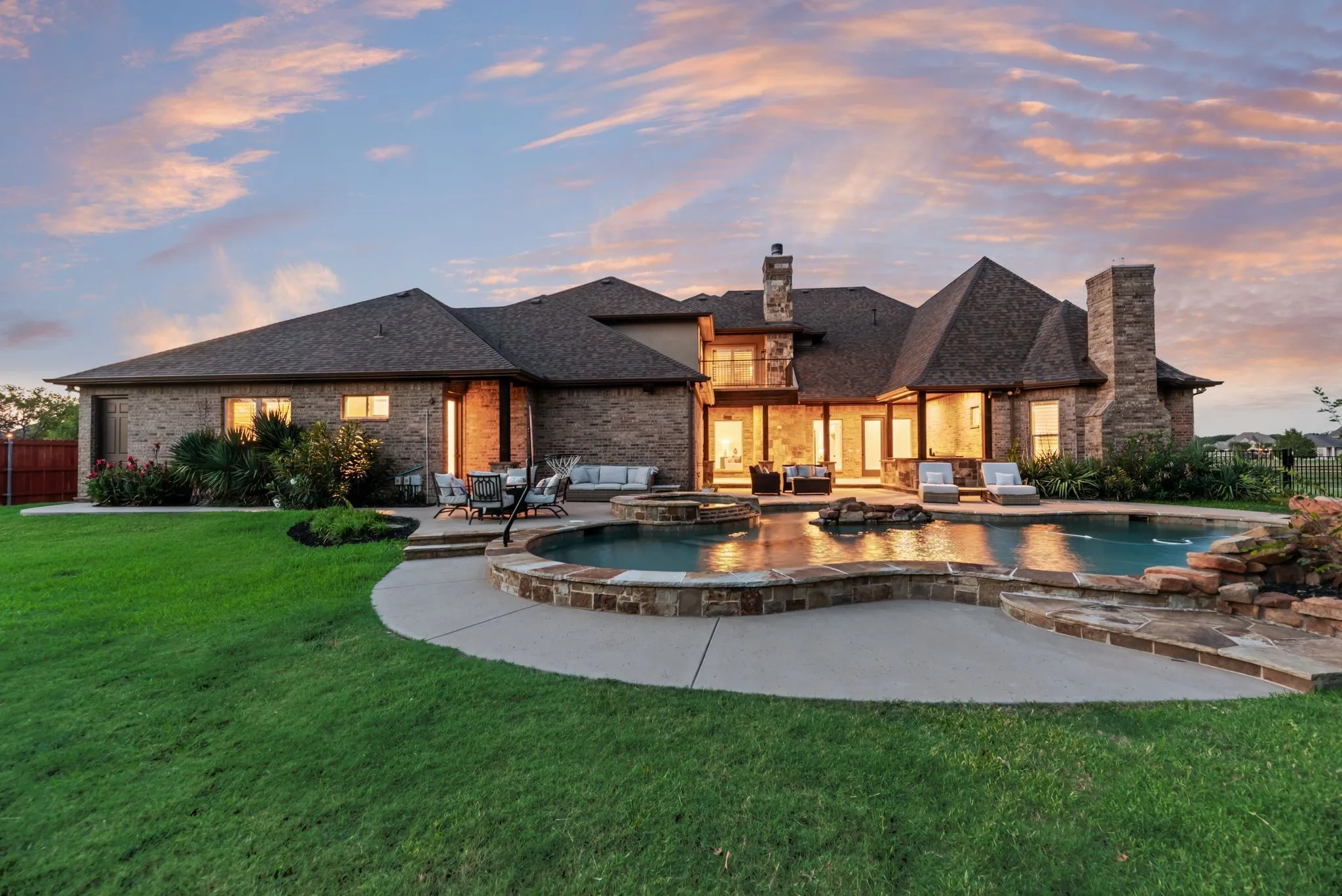 Single Family Residence For Sale in Denton County , 737 Manor Drive, Argyle, Texas 76226, 6 Bedroom, 6 Bathroom, 4 Garage spaces, 5,811 Sqft, built in 2008, mls#21342430, Real Estate Agent in Argyle, Homes For Sale in Denton county, Homes For Sale in Argyle, Realtor in Argyle Texas, Real Estate Brokerage Independent Realty Texas, Luminita Cordes Realtor