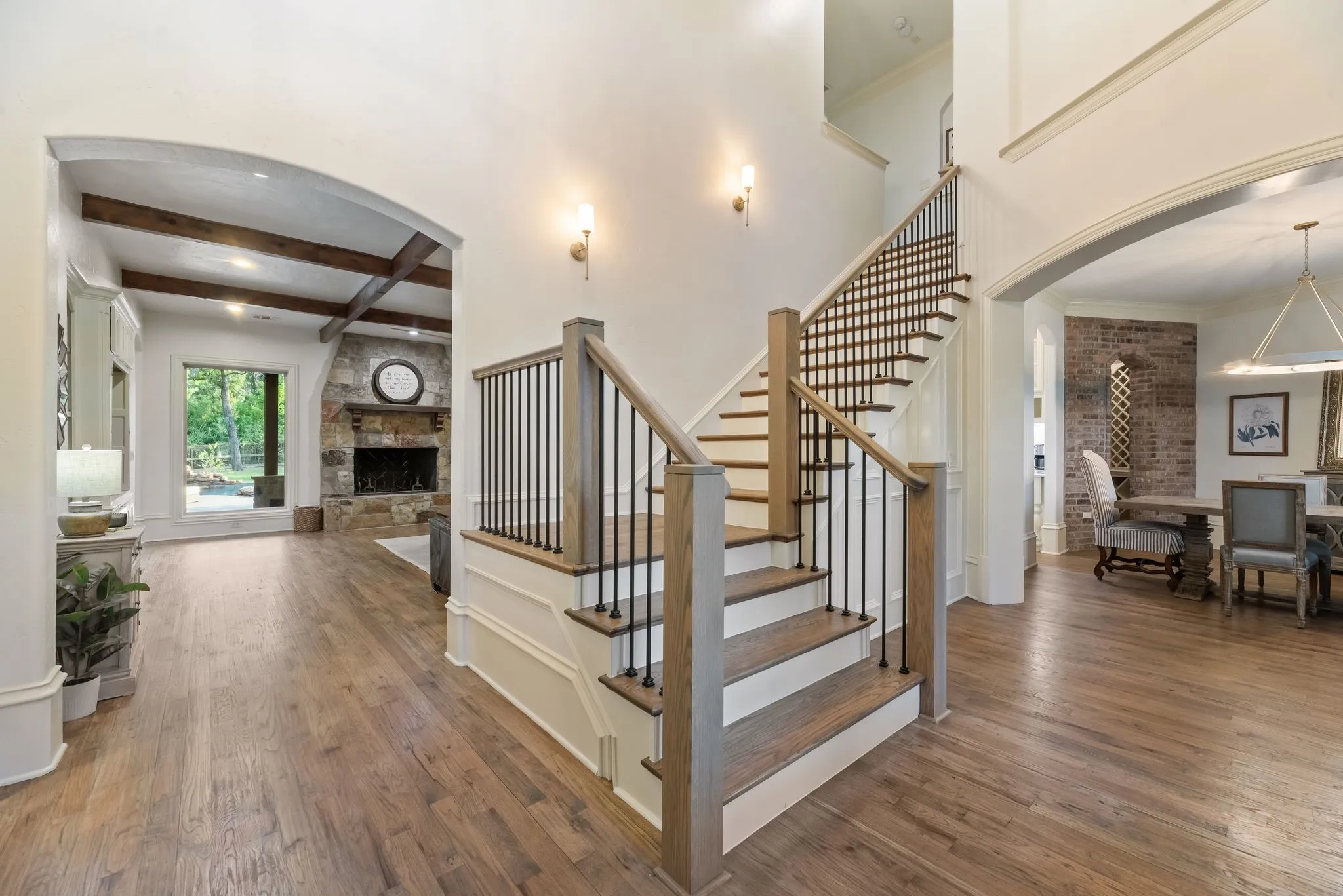 Single Family Residence For Sale in Denton County , 737 Manor Drive, Argyle, Texas 76226, 6 Bedroom, 6 Bathroom, 4 Garage spaces, 5,811 Sqft, built in 2008, mls#21342430, Real Estate Agent in Argyle, Homes For Sale in Denton county, Homes For Sale in Argyle, Realtor in Argyle Texas, Real Estate Brokerage Independent Realty Texas, Luminita Cordes Realtor