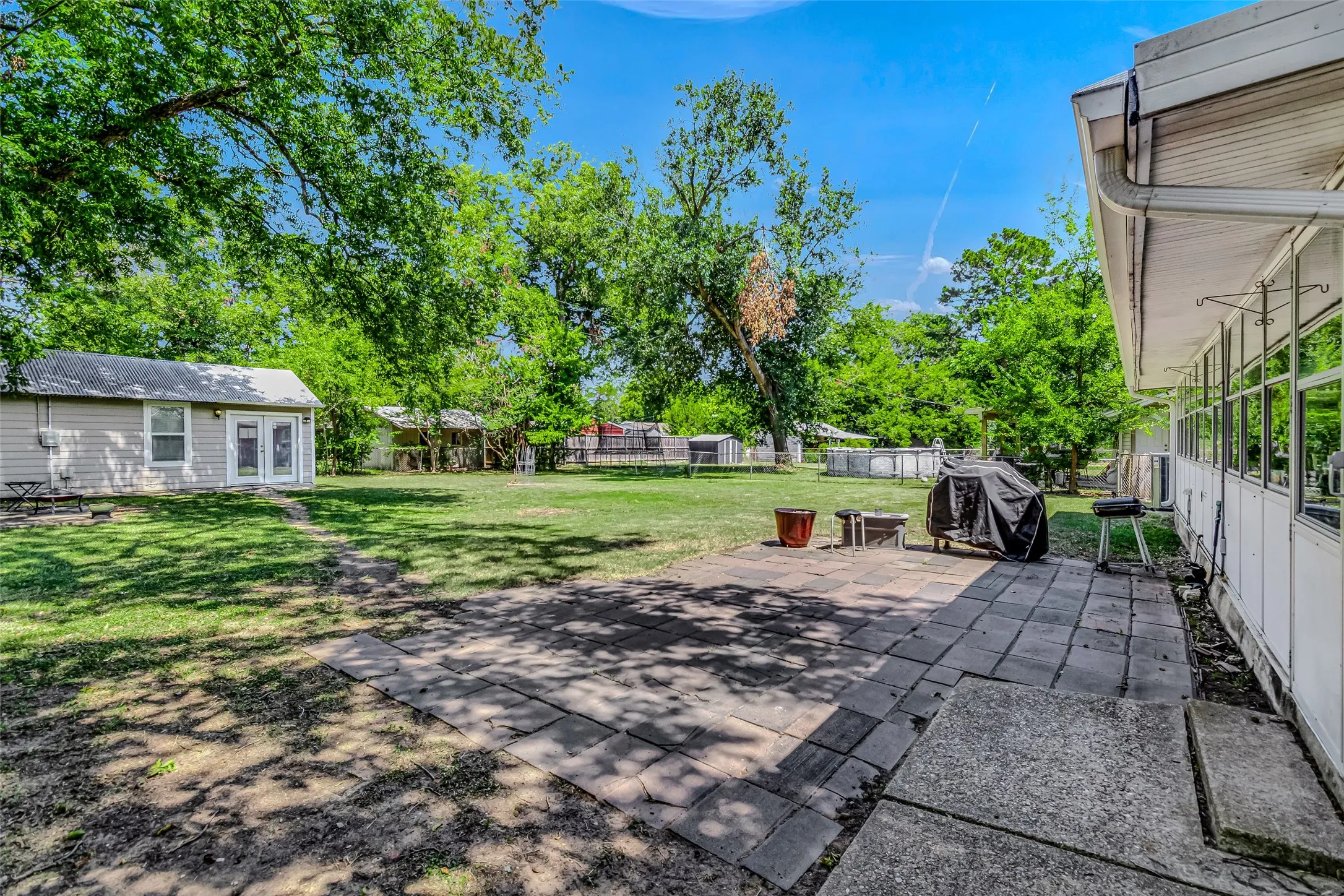 Single Family Residence For Sale in Kaufman County , 112 Oak Drive, Terrell, Texas 75160, 3 Bedrooms, 2 Bathrooms, Garage spaces, 1,406 Sqft, built in 1957, Price $244,800, mls#21314266, Real Estate Agent in Terrell, Homes For Sale in Kaufman county, Homes For Sale in Terrell, Realtor in Terrell Texas, Real Estate Brokerage Independent Realty Texas, Luminita Cordes Realtor