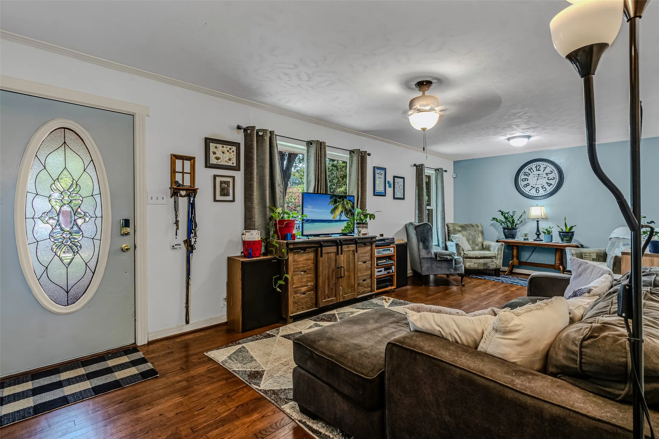 Single Family Residence For Sale in Kaufman County , 112 Oak Drive, Terrell, Texas 75160, 3 Bedrooms, 2 Bathrooms, Garage spaces, 1,406 Sqft, built in 1957, Price $244,800, mls#21314266, Real Estate Agent in Terrell, Homes For Sale in Kaufman county, Homes For Sale in Terrell, Realtor in Terrell Texas, Real Estate Brokerage Independent Realty Texas, Luminita Cordes Realtor