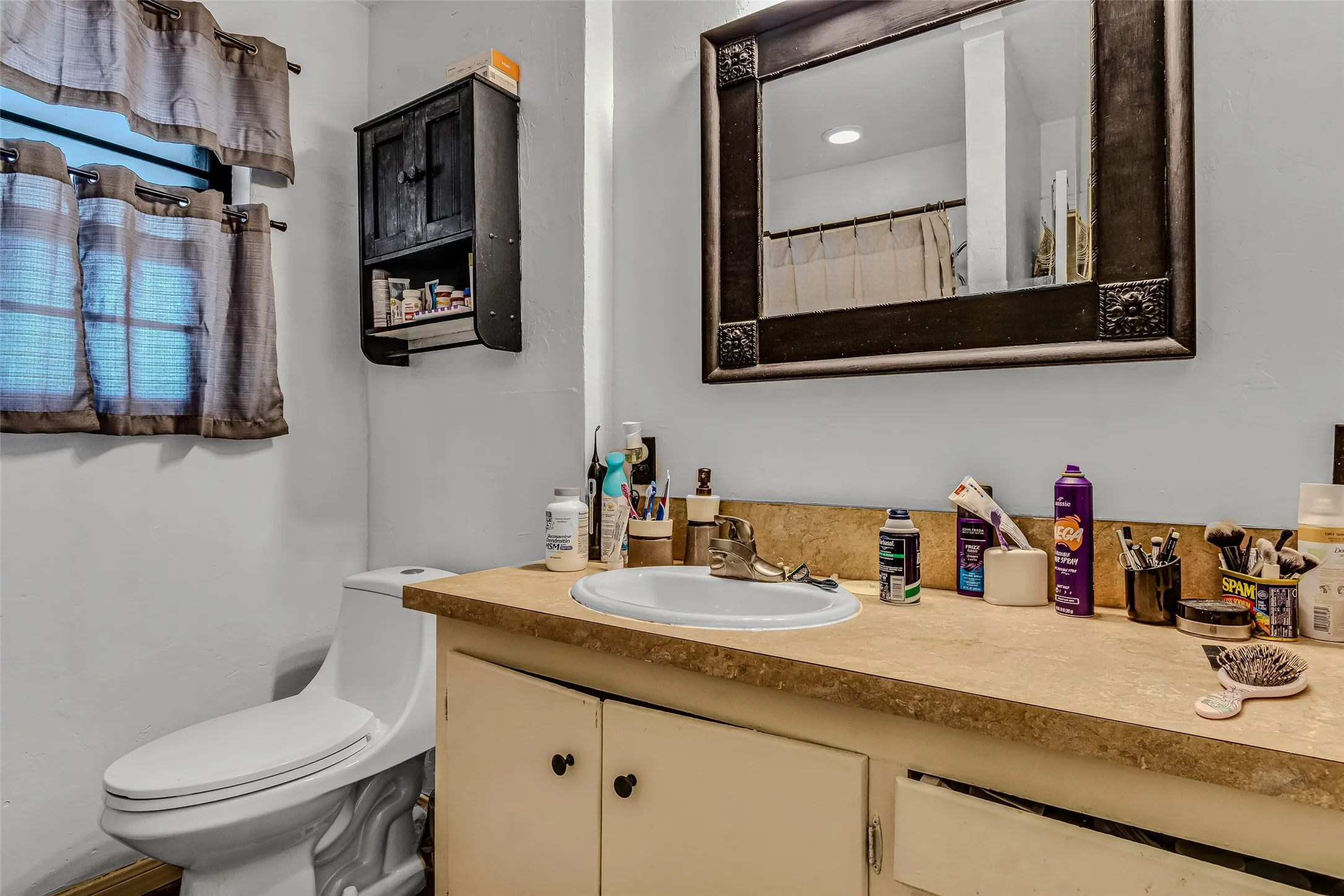 Single Family Residence For Sale in Kaufman County , 112 Oak Drive, Terrell, Texas 75160, 3 Bedrooms, 2 Bathrooms, Garage spaces, 1,406 Sqft, built in 1957, Price $244,800, mls#21314266, Real Estate Agent in Terrell, Homes For Sale in Kaufman county, Homes For Sale in Terrell, Realtor in Terrell Texas, Real Estate Brokerage Independent Realty Texas, Luminita Cordes Realtor