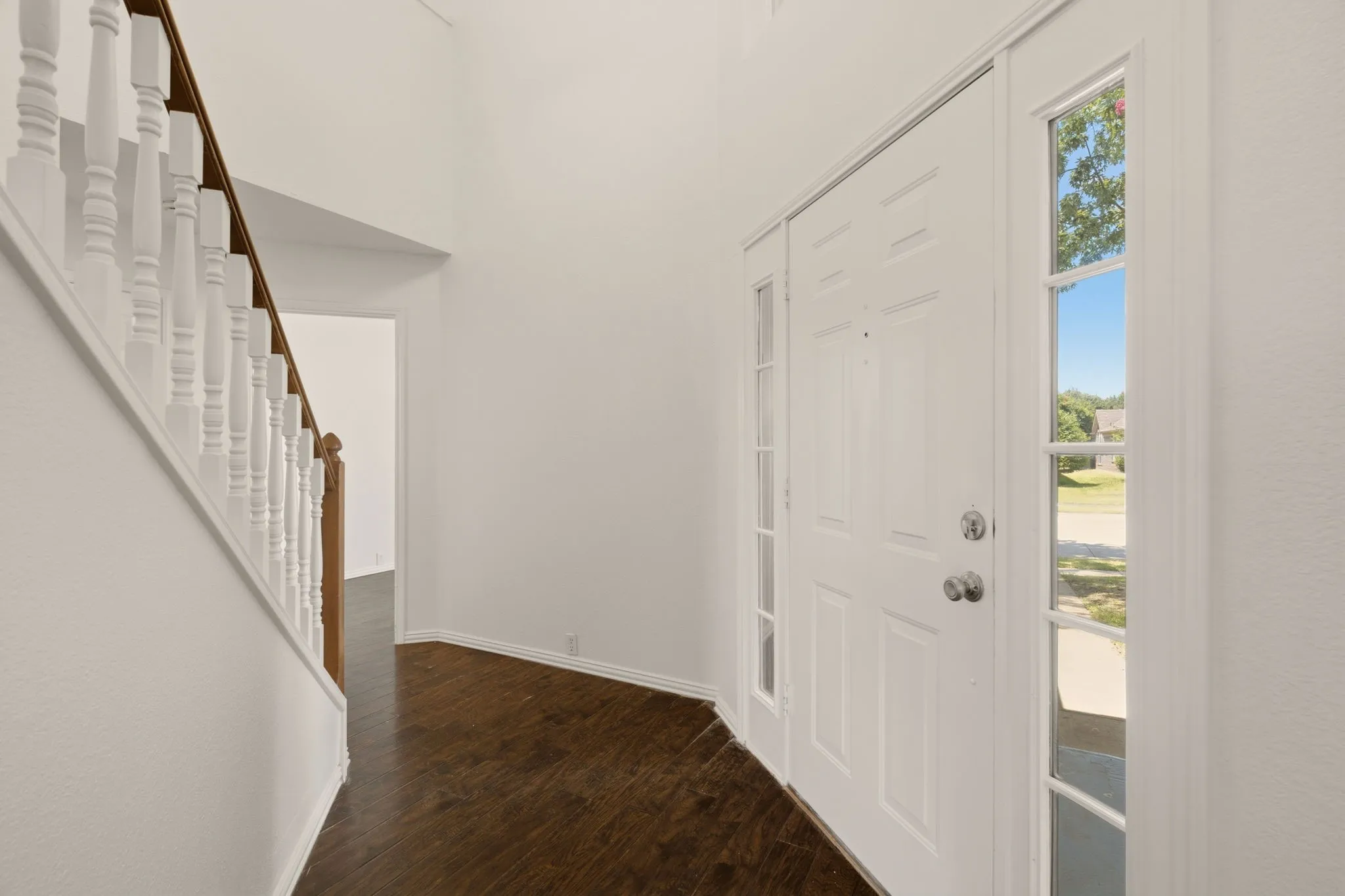 Single Family Residence For Sale in Collin County , 9809 Preston Vineyard Drive, Frisco, Texas 75035, 3 Bedroom, 3 Bathroom, 2 Garage spaces, 1,793 Sqft, built in 1992, mls#21344395, Real Estate Agent in Frisco, Homes For Sale in Collin county, Homes For Sale in Frisco, Realtor in Frisco Texas, Real Estate Brokerage Independent Realty Texas, Luminita Cordes Realtor