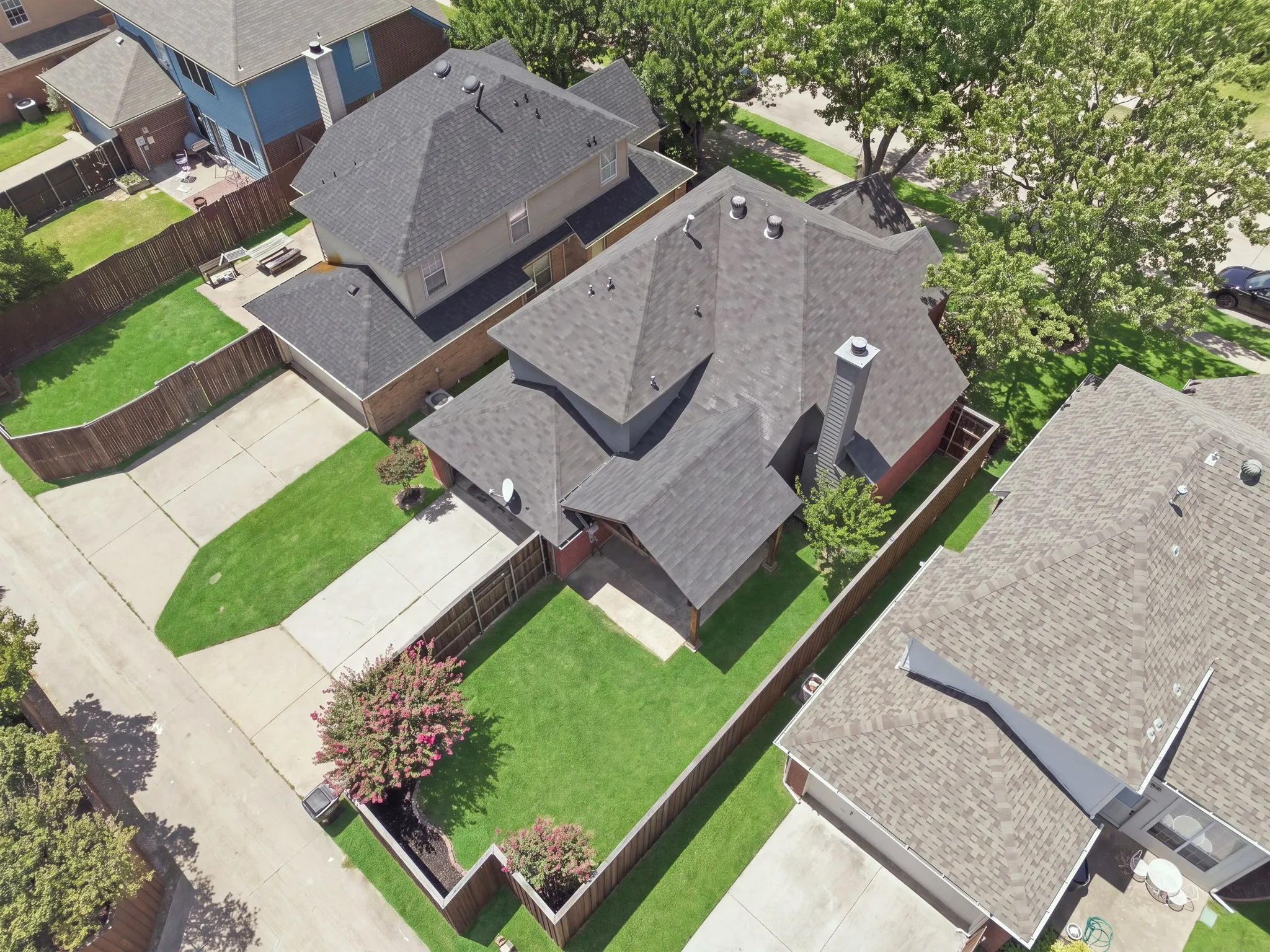 Single Family Residence For Sale in Collin County , 9809 Preston Vineyard Drive, Frisco, Texas 75035, 3 Bedroom, 3 Bathroom, 2 Garage spaces, 1,793 Sqft, built in 1992, mls#21344395, Real Estate Agent in Frisco, Homes For Sale in Collin county, Homes For Sale in Frisco, Realtor in Frisco Texas, Real Estate Brokerage Independent Realty Texas, Luminita Cordes Realtor