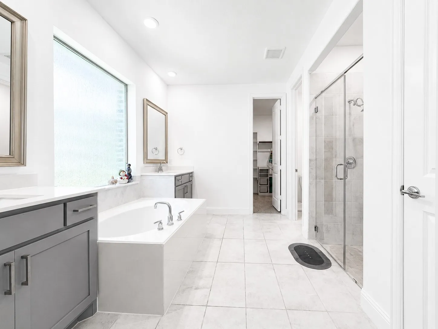 Single Family Residence For Rent in Dallas County , 17293 Texas Pistache Drive, Dallas, Texas 75252, 5 Bedroom, 4 Bathroom, 2 Garage spaces, 3,530 Sqft, built in 2022, mls#21344432, Real Estate Agent in Dallas, Homes For Rent in Dallas county, Homes For Rent in Dallas, Realtor in Dallas Texas, Real Estate Brokerage Independent Realty Texas, Luminita Cordes Realtor