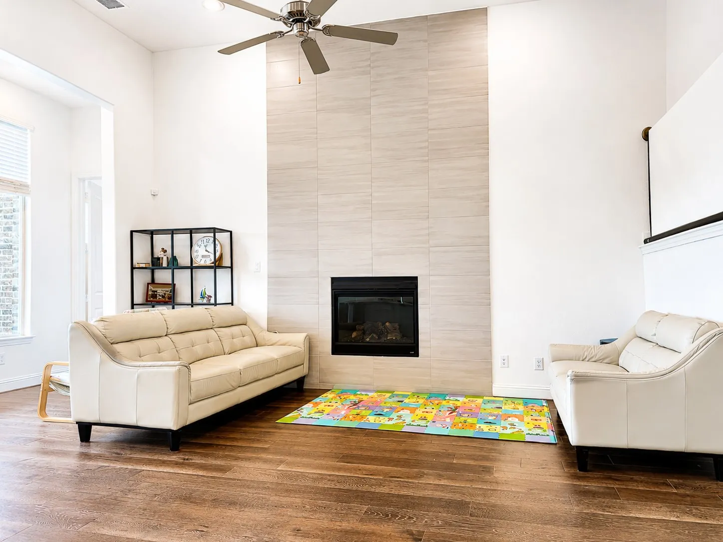 Single Family Residence For Rent in Dallas County , 17293 Texas Pistache Drive, Dallas, Texas 75252, 5 Bedroom, 4 Bathroom, 2 Garage spaces, 3,530 Sqft, built in 2022, mls#21344432, Real Estate Agent in Dallas, Homes For Rent in Dallas county, Homes For Rent in Dallas, Realtor in Dallas Texas, Real Estate Brokerage Independent Realty Texas, Luminita Cordes Realtor