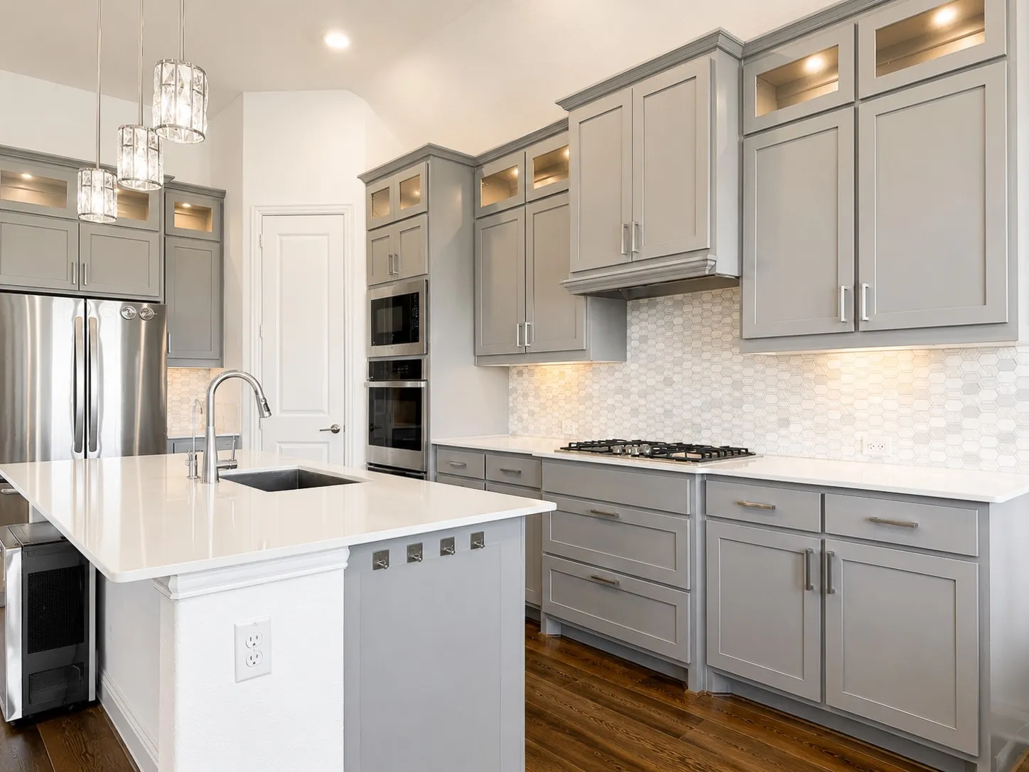 Single Family Residence For Rent in Dallas County , 17293 Texas Pistache Drive, Dallas, Texas 75252, 5 Bedroom, 4 Bathroom, 2 Garage spaces, 3,530 Sqft, built in 2022, mls#21344432, Real Estate Agent in Dallas, Homes For Rent in Dallas county, Homes For Rent in Dallas, Realtor in Dallas Texas, Real Estate Brokerage Independent Realty Texas, Luminita Cordes Realtor