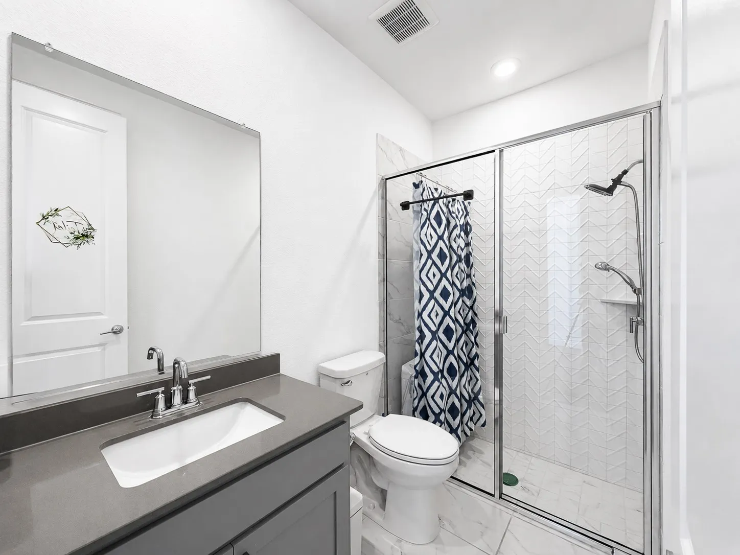 Single Family Residence For Rent in Dallas County , 17293 Texas Pistache Drive, Dallas, Texas 75252, 5 Bedroom, 4 Bathroom, 2 Garage spaces, 3,530 Sqft, built in 2022, mls#21344432, Real Estate Agent in Dallas, Homes For Rent in Dallas county, Homes For Rent in Dallas, Realtor in Dallas Texas, Real Estate Brokerage Independent Realty Texas, Luminita Cordes Realtor