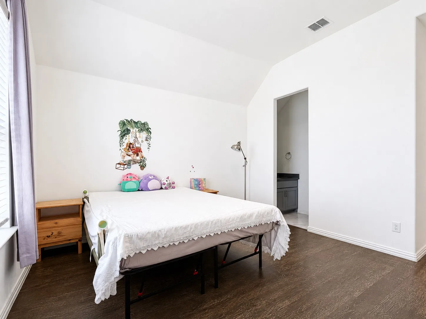 Single Family Residence For Rent in Dallas County , 17293 Texas Pistache Drive, Dallas, Texas 75252, 5 Bedroom, 4 Bathroom, 2 Garage spaces, 3,530 Sqft, built in 2022, mls#21344432, Real Estate Agent in Dallas, Homes For Rent in Dallas county, Homes For Rent in Dallas, Realtor in Dallas Texas, Real Estate Brokerage Independent Realty Texas, Luminita Cordes Realtor