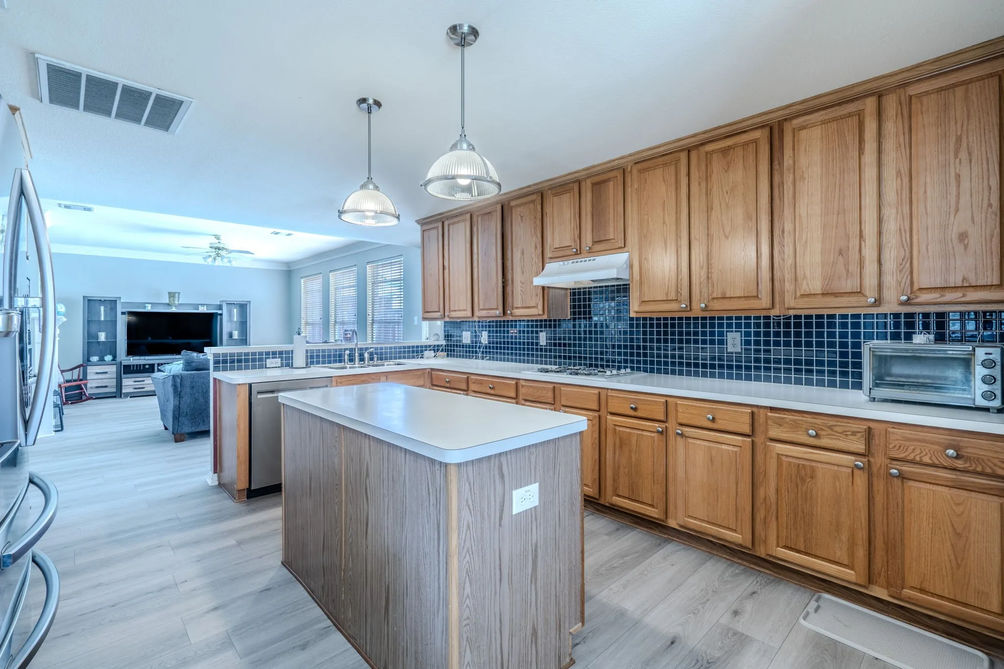 Single Family Residence For Sale in Collin County , 4309 Staten Island Drive, Plano, Texas 75024, 4 Bedroom, 3 Bathroom, 3 Garage spaces, 2,749 Sqft, built in 1996, mls#21342532, Real Estate Agent in Plano, Homes For Sale in Collin county, Homes For Sale in Plano, Realtor in Plano Texas, Real Estate Brokerage Independent Realty Texas, Luminita Cordes Realtor