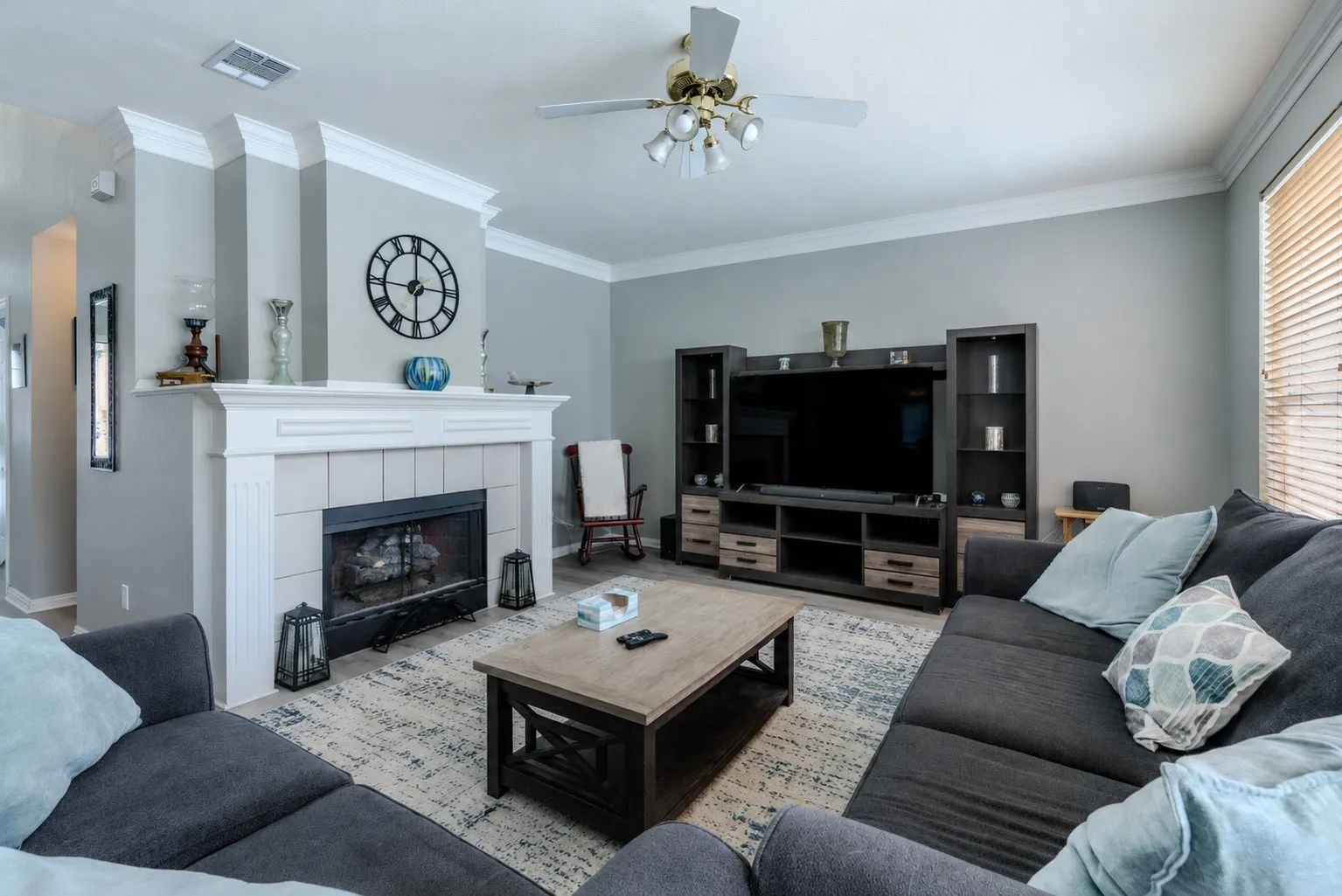 Single Family Residence For Sale in Collin County , 4309 Staten Island Drive, Plano, Texas 75024, 4 Bedroom, 3 Bathroom, 3 Garage spaces, 2,749 Sqft, built in 1996, mls#21342532, Real Estate Agent in Plano, Homes For Sale in Collin county, Homes For Sale in Plano, Realtor in Plano Texas, Real Estate Brokerage Independent Realty Texas, Luminita Cordes Realtor