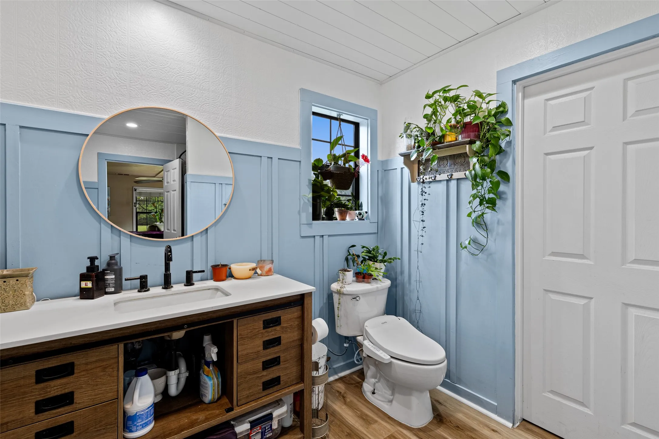 Single Family Residence For Sale in Cass County , 2847 1764 Road, Jefferson, Texas 75657, 5 Bedroom, 3 Bathroom, 2 Garage spaces, 2,400 Sqft, built in 2007, mls#21344356, Real Estate Agent in Jefferson, Homes For Sale in Cass county, Homes For Sale in Jefferson, Realtor in Jefferson Texas, Real Estate Brokerage Independent Realty Texas, Luminita Cordes Realtor