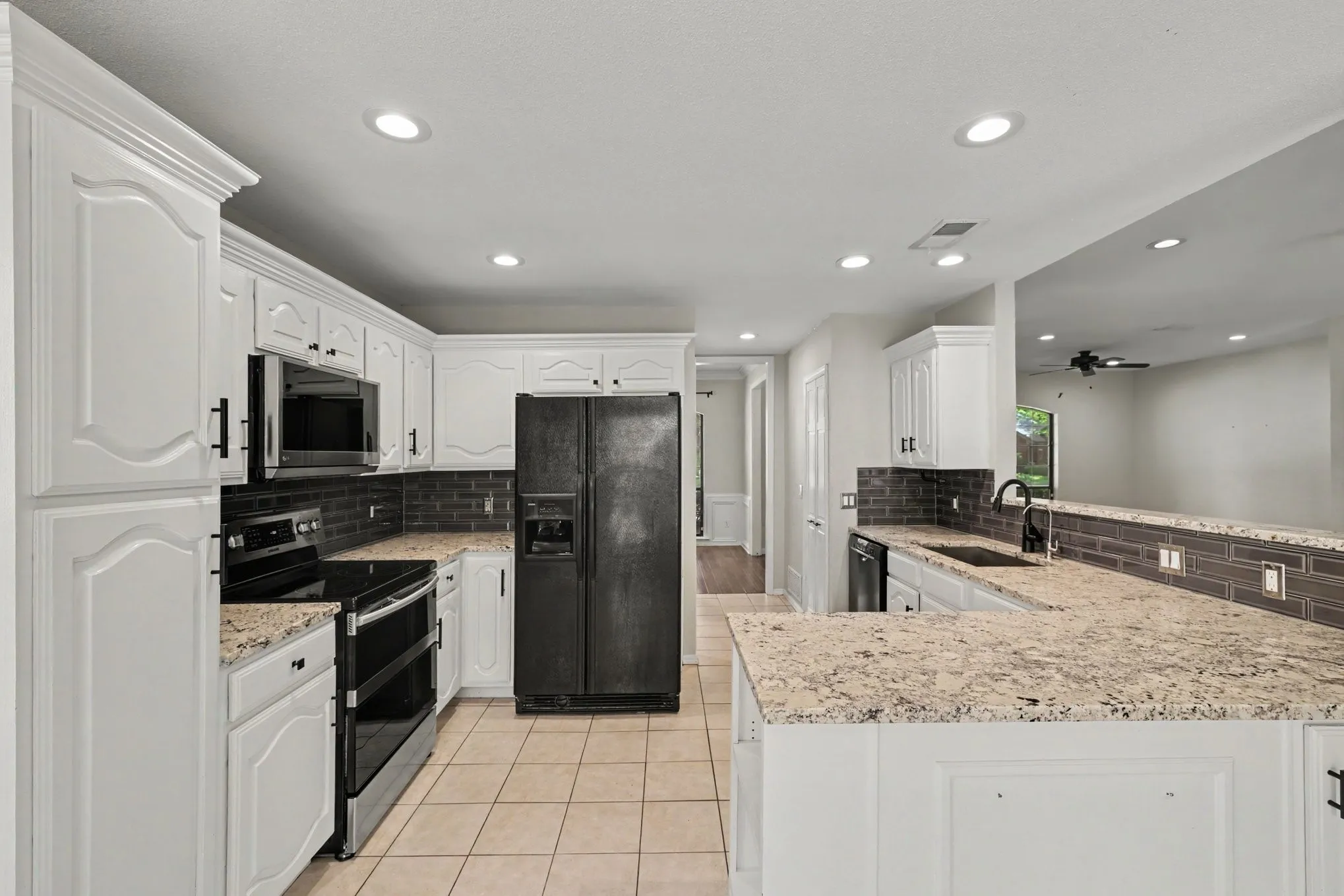Single Family Residence For Sale in Denton County , 2421 Cornell Drive, Flower Mound, Texas 75022, 3 Bedroom, 3 Bathroom, 2 Garage spaces, 1,884 Sqft, built in 1988, mls#21343024, Real Estate Agent in Flower Mound, Homes For Sale in Denton county, Homes For Sale in Flower Mound, Realtor in Flower Mound Texas, Real Estate Brokerage Independent Realty Texas, Luminita Cordes Realtor