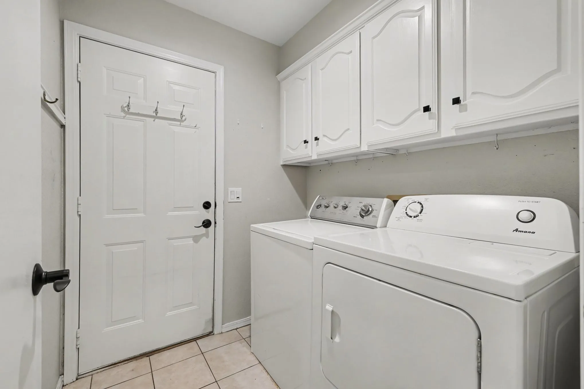 Single Family Residence For Sale in Denton County , 2421 Cornell Drive, Flower Mound, Texas 75022, 3 Bedroom, 3 Bathroom, 2 Garage spaces, 1,884 Sqft, built in 1988, mls#21343024, Real Estate Agent in Flower Mound, Homes For Sale in Denton county, Homes For Sale in Flower Mound, Realtor in Flower Mound Texas, Real Estate Brokerage Independent Realty Texas, Luminita Cordes Realtor