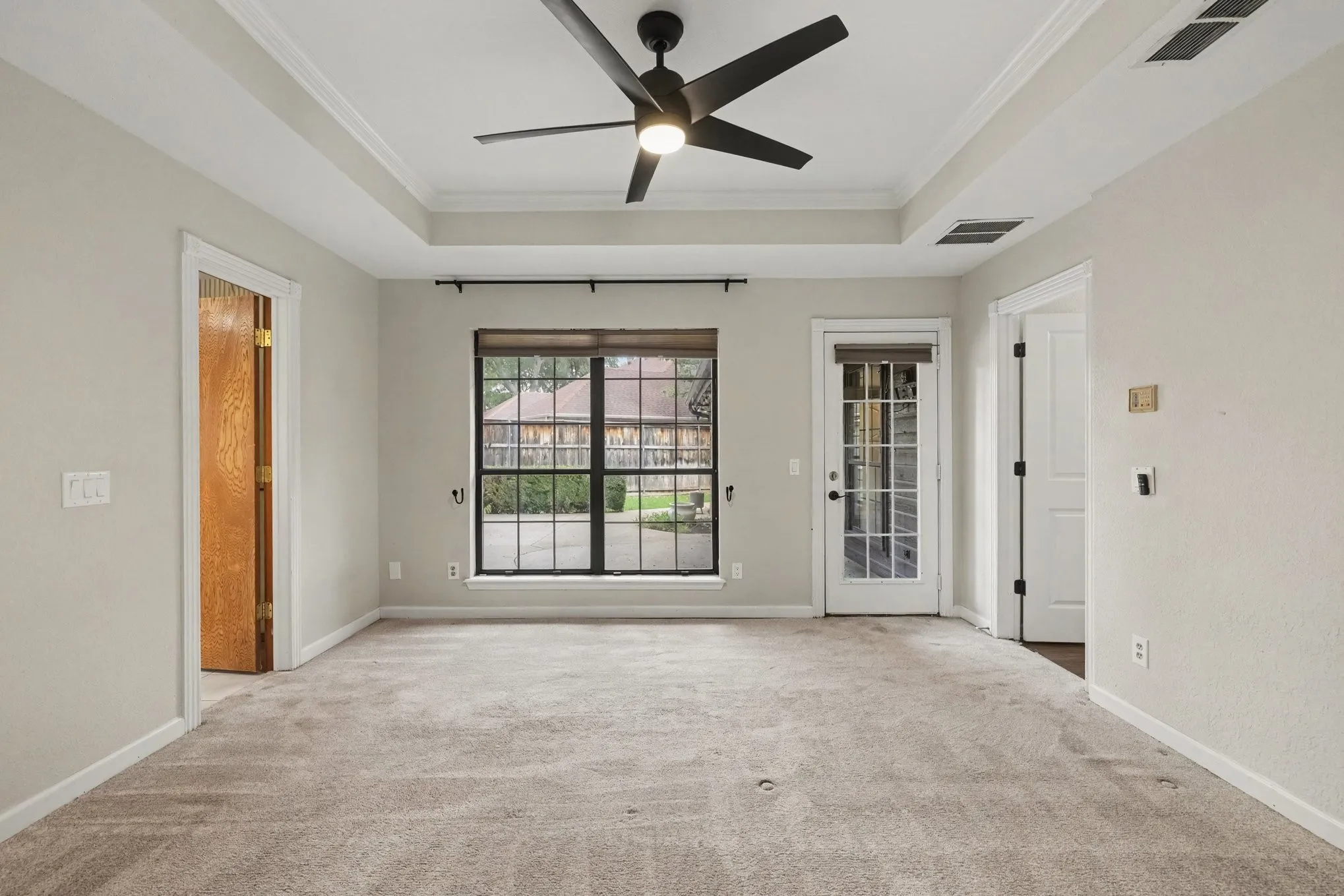 Single Family Residence For Sale in Denton County , 2421 Cornell Drive, Flower Mound, Texas 75022, 3 Bedroom, 3 Bathroom, 2 Garage spaces, 1,884 Sqft, built in 1988, mls#21343024, Real Estate Agent in Flower Mound, Homes For Sale in Denton county, Homes For Sale in Flower Mound, Realtor in Flower Mound Texas, Real Estate Brokerage Independent Realty Texas, Luminita Cordes Realtor