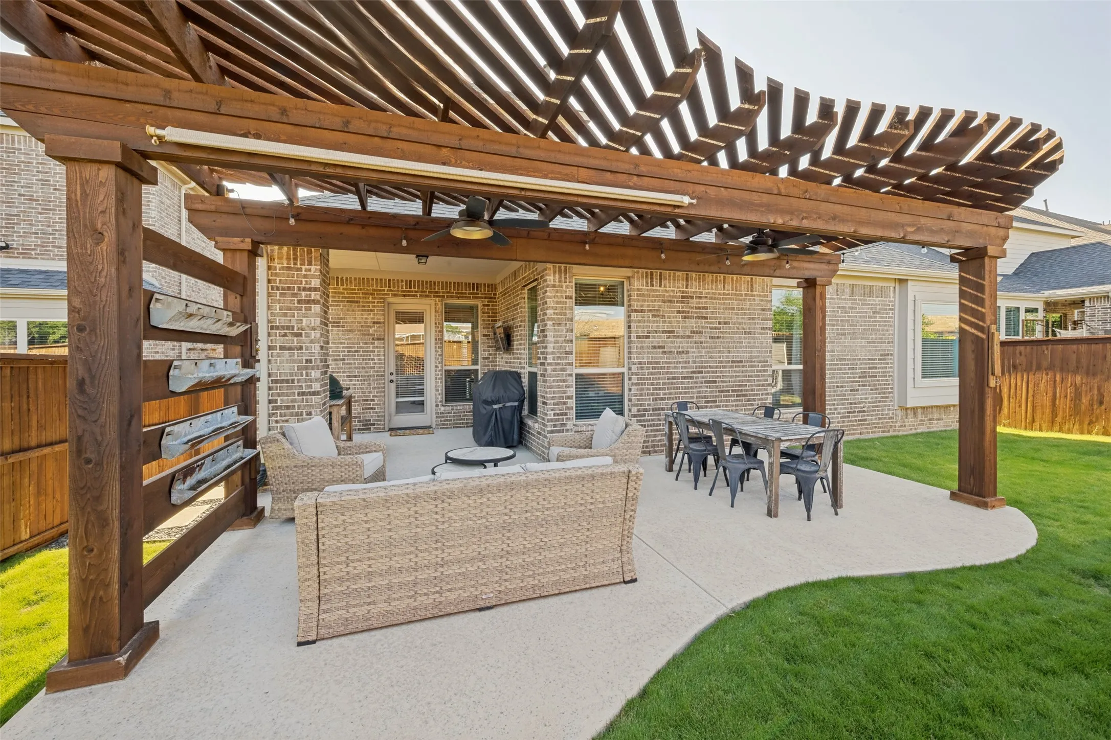 Single Family Residence For Sale in Denton County , 9004 Washington Lane, Argyle, Texas 76226, 4 Bedroom, 3 Bathroom, 2 Garage spaces, 2,977 Sqft, built in 2018, mls#21339515, Real Estate Agent in Argyle, Homes For Sale in Denton county, Homes For Sale in Argyle, Realtor in Argyle Texas, Real Estate Brokerage Independent Realty Texas, Luminita Cordes Realtor