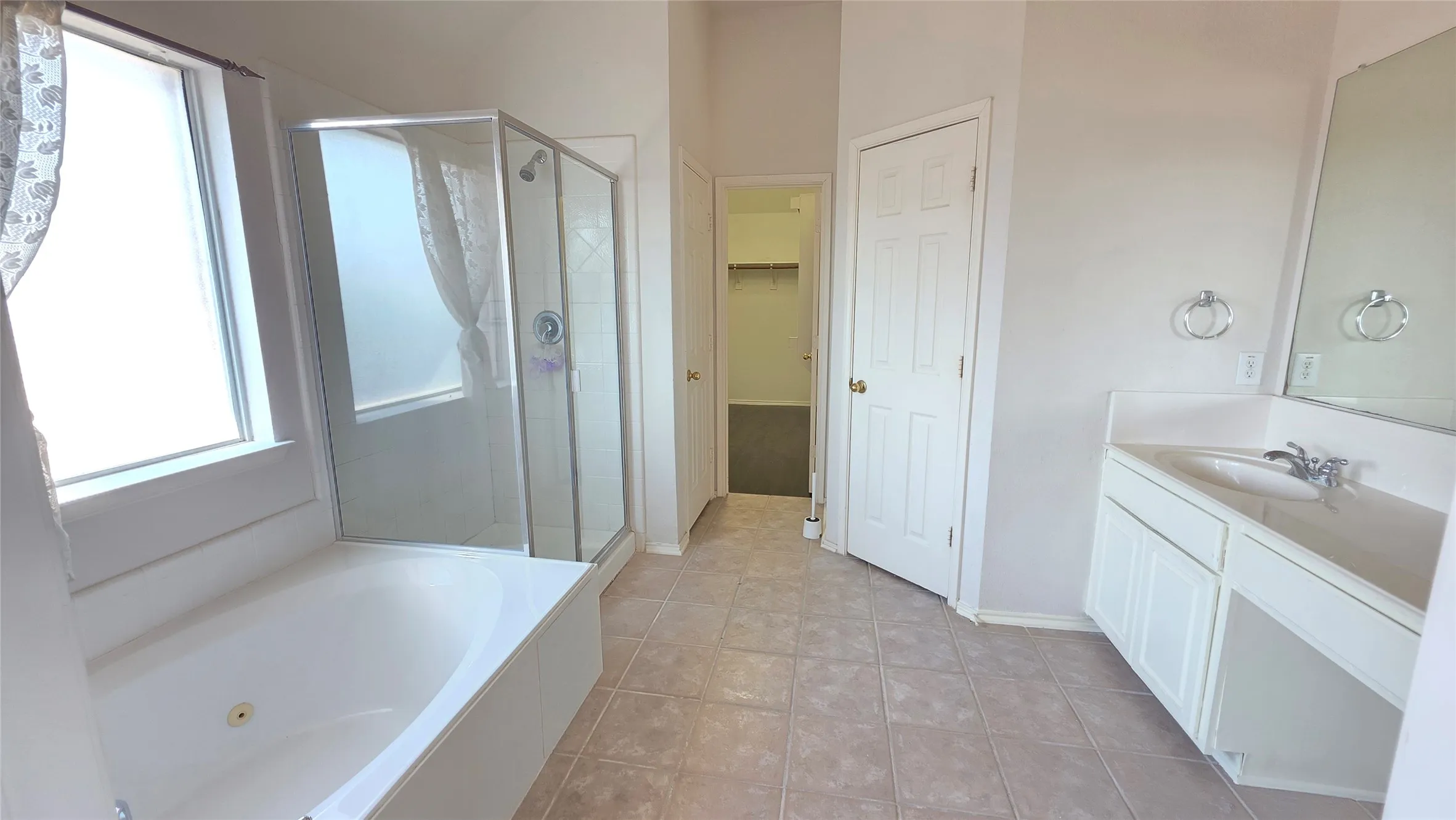 Single Family Residence For Rent in Collin County , 1608 Broadmoor Drive, Allen, Texas 75002, 4 Bedroom, 3 Bathroom, 2 Garage spaces, 2,640 Sqft, built in 2003, mls#21344450, Real Estate Agent in Allen, Homes For Rent in Collin county, Homes For Rent in Allen, Realtor in Allen Texas, Real Estate Brokerage Independent Realty Texas, Luminita Cordes Realtor
