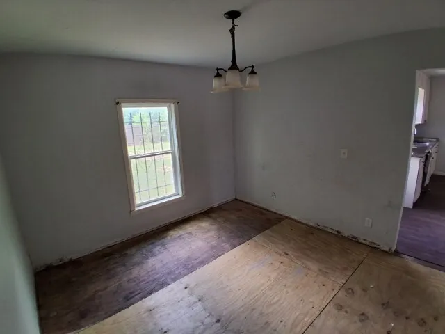 Single Family Residence For Sale in Nueces County , 4405 S Cornelia Circle, Corpus Christi, Texas 78408, 2 Bedroom, 1 Bathroom, 2 Garage spaces, 1,030 Sqft, built in 1952, mls#21344447, Real Estate Agent in Corpus Christi, Homes For Sale in Nueces county, Homes For Sale in Corpus Christi, Realtor in Corpus Christi Texas, Real Estate Brokerage Independent Realty Texas, Luminita Cordes Realtor