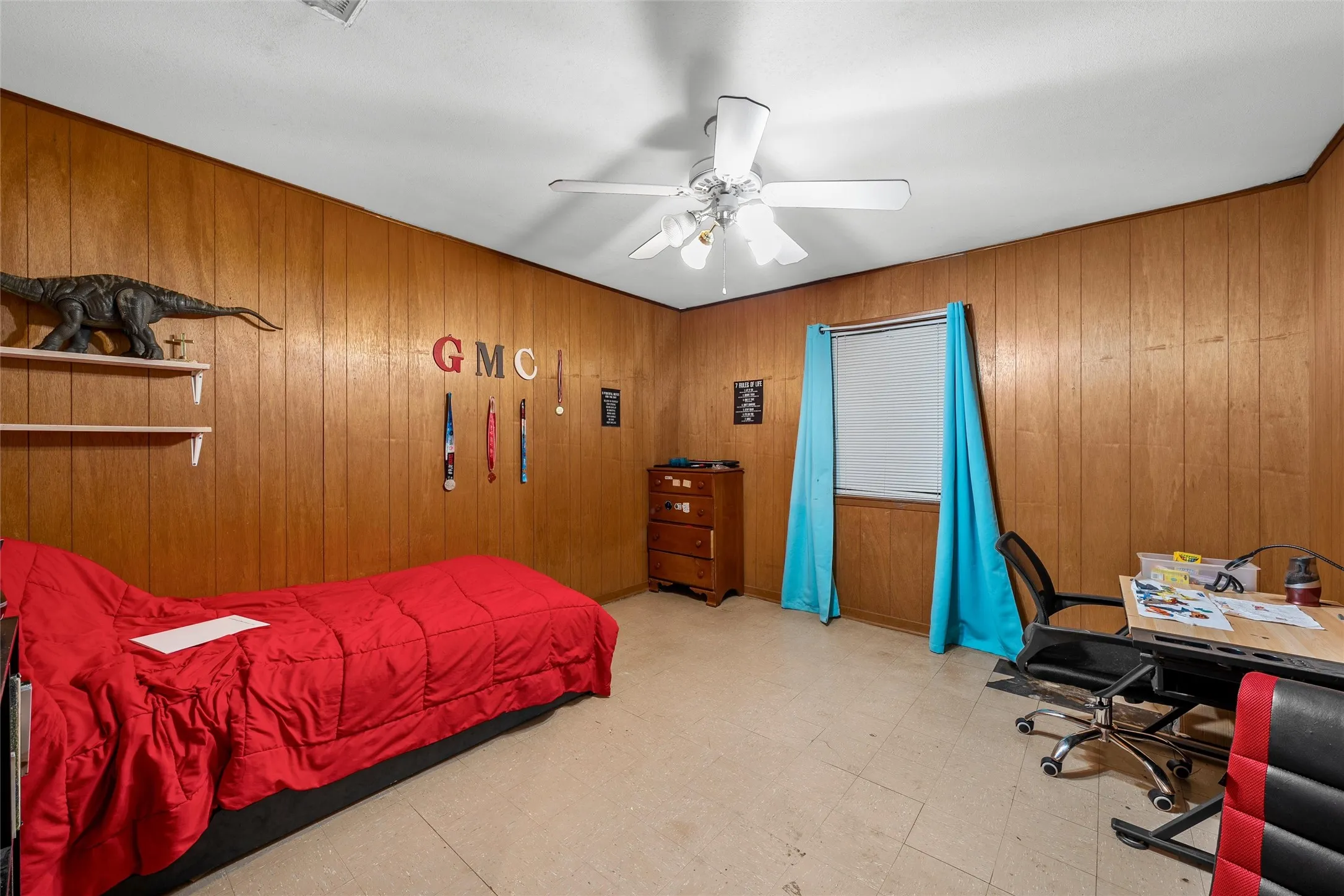 Single Family Residence For Sale in Mc Lennan County , 483 Nicole Lane, Waco, Texas 76705, 4 Bedrooms, 3 Bathrooms, 2 Garage spaces, 2,098 Sqft, built in 1965, Price $365,000, mls#21344412, Real Estate Agent in Waco, Homes For Sale in Mc Lennan county, Homes For Sale in Waco, Realtor in Waco Texas, Real Estate Brokerage Independent Realty Texas, Luminita Cordes Realtor