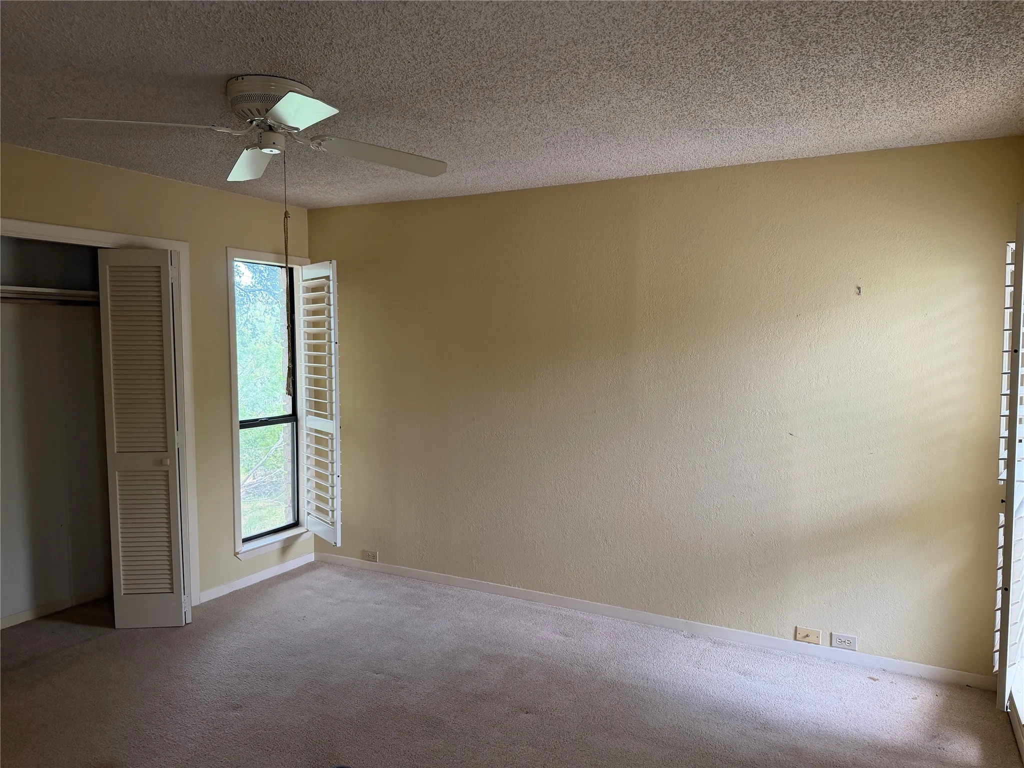 Single Family Residence For Sale in Llano County , 808 Ox Bow, Horseshoe Bay, Texas 78657, 4 Bedroom, 4 Bathroom, Garage spaces, 3,169 Sqft, built in 1979, mls#21344457, Real Estate Agent in Horseshoe Bay, Homes For Sale in Llano county, Homes For Sale in Horseshoe Bay, Realtor in Horseshoe Bay Texas, Real Estate Brokerage Independent Realty Texas, Luminita Cordes Realtor