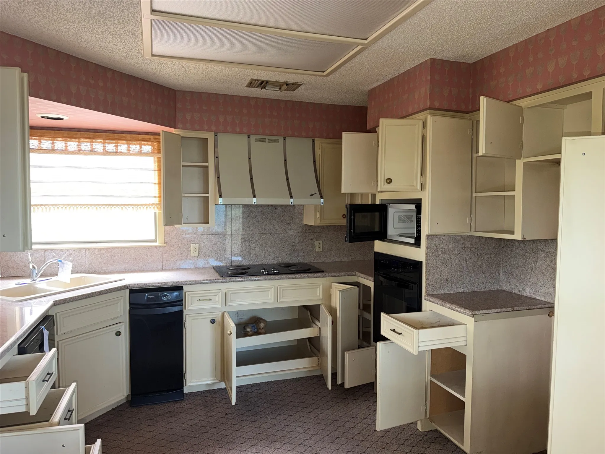 Single Family Residence For Sale in Llano County , 808 Ox Bow, Horseshoe Bay, Texas 78657, 4 Bedroom, 4 Bathroom, Garage spaces, 3,169 Sqft, built in 1979, mls#21344457, Real Estate Agent in Horseshoe Bay, Homes For Sale in Llano county, Homes For Sale in Horseshoe Bay, Realtor in Horseshoe Bay Texas, Real Estate Brokerage Independent Realty Texas, Luminita Cordes Realtor