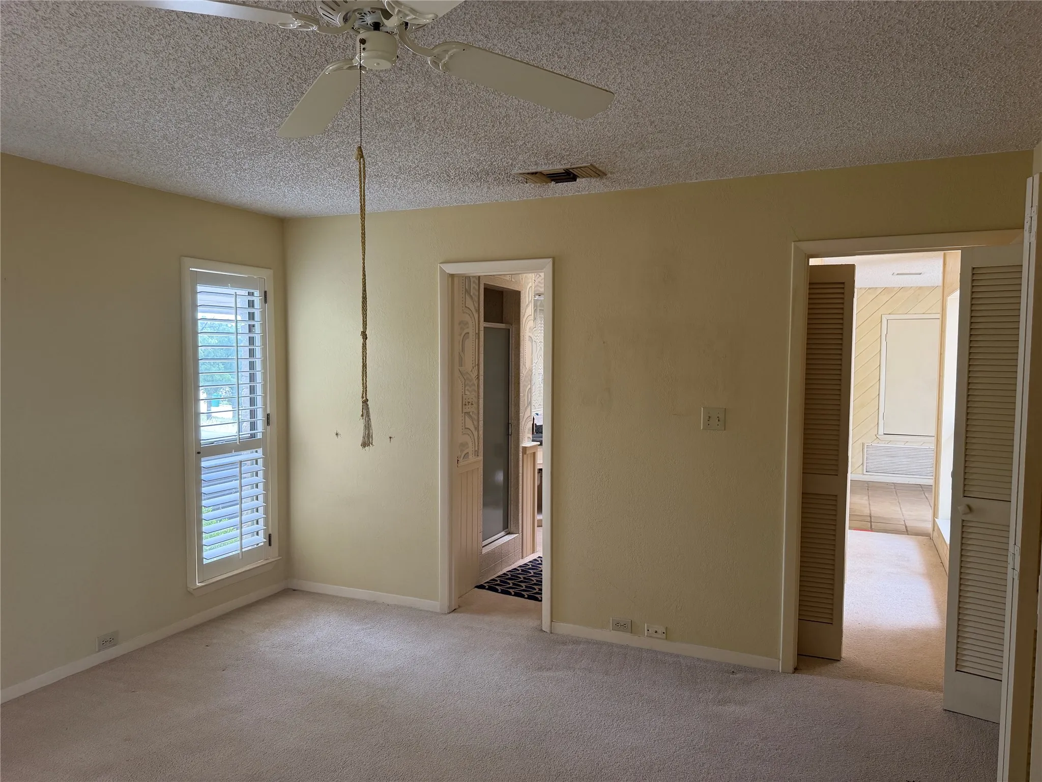 Single Family Residence For Sale in Llano County , 808 Ox Bow, Horseshoe Bay, Texas 78657, 4 Bedroom, 4 Bathroom, Garage spaces, 3,169 Sqft, built in 1979, mls#21344457, Real Estate Agent in Horseshoe Bay, Homes For Sale in Llano county, Homes For Sale in Horseshoe Bay, Realtor in Horseshoe Bay Texas, Real Estate Brokerage Independent Realty Texas, Luminita Cordes Realtor