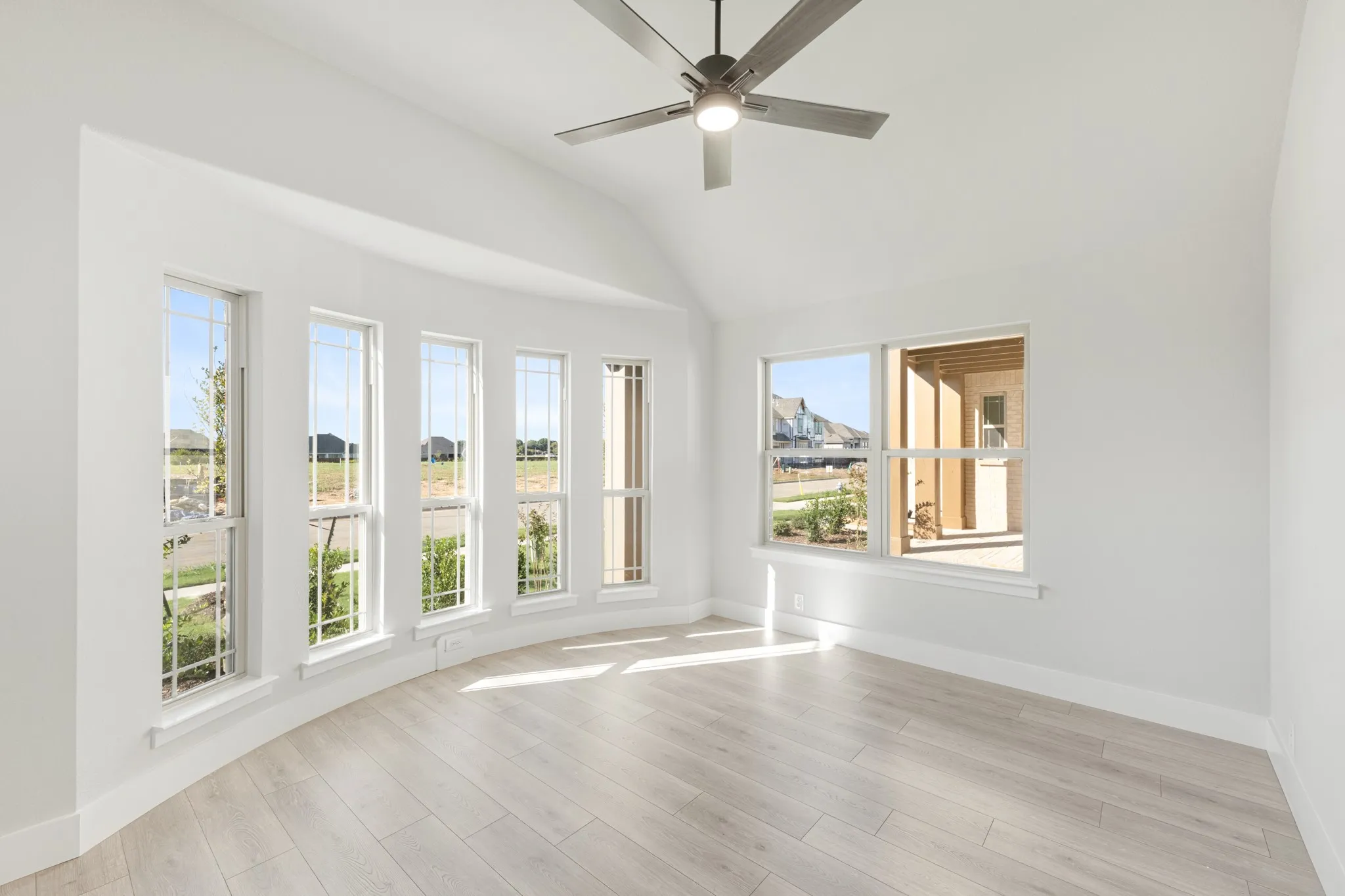 Single Family Residence For Sale in Ellis County , 217 Fireberry Drive, Glenn Heights, Texas 75154, 4 Bedroom, 3 Bathroom, 3 Garage spaces, 2,752 Sqft, built in 2026, mls#21340984, Real Estate Agent in Glenn Heights, Homes For Sale in Ellis county, Homes For Sale in Glenn Heights, Realtor in Glenn Heights Texas, Real Estate Brokerage Independent Realty Texas, Luminita Cordes Realtor