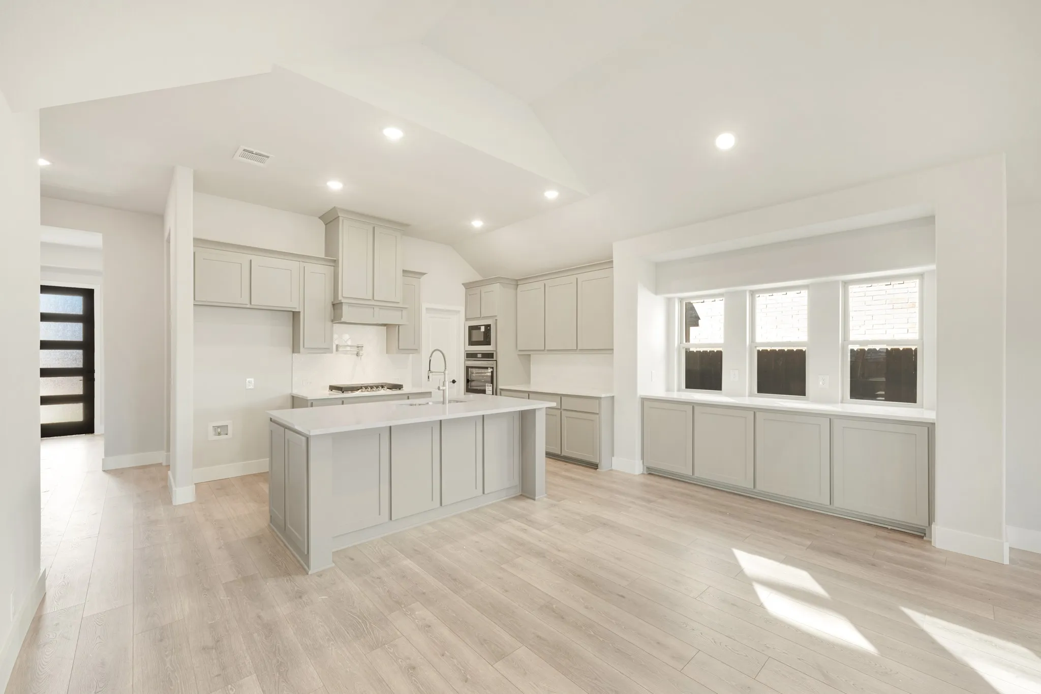 Single Family Residence For Sale in Ellis County , 217 Fireberry Drive, Glenn Heights, Texas 75154, 4 Bedroom, 3 Bathroom, 3 Garage spaces, 2,752 Sqft, built in 2026, mls#21340984, Real Estate Agent in Glenn Heights, Homes For Sale in Ellis county, Homes For Sale in Glenn Heights, Realtor in Glenn Heights Texas, Real Estate Brokerage Independent Realty Texas, Luminita Cordes Realtor